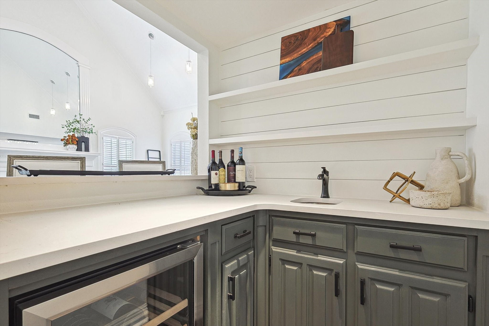 30 Remington Drive W