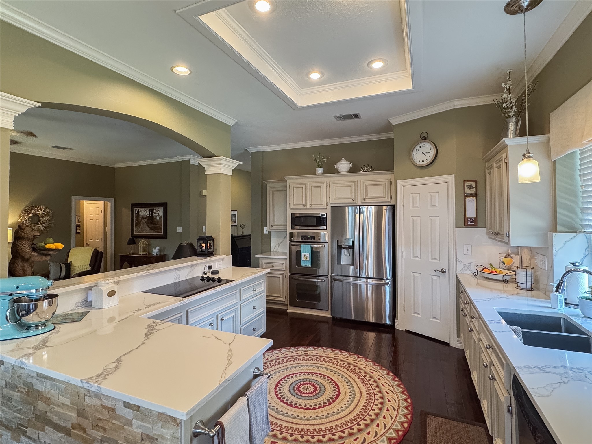 5055 Sunscape Lane S