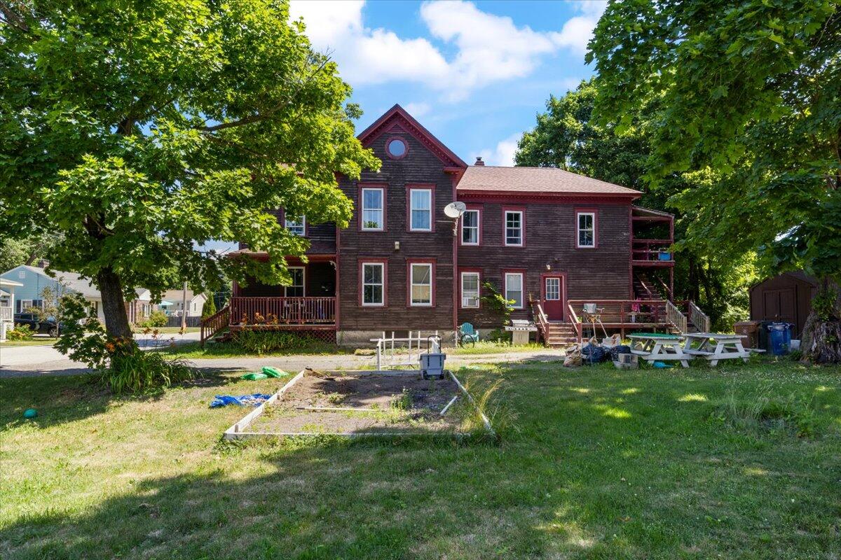 11 Washington Avenue
