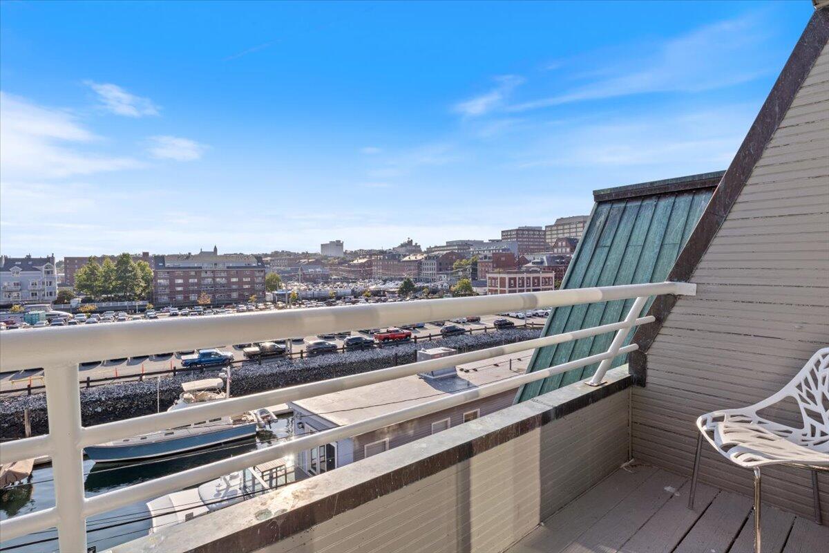 40 Portland Pier Unit: 12