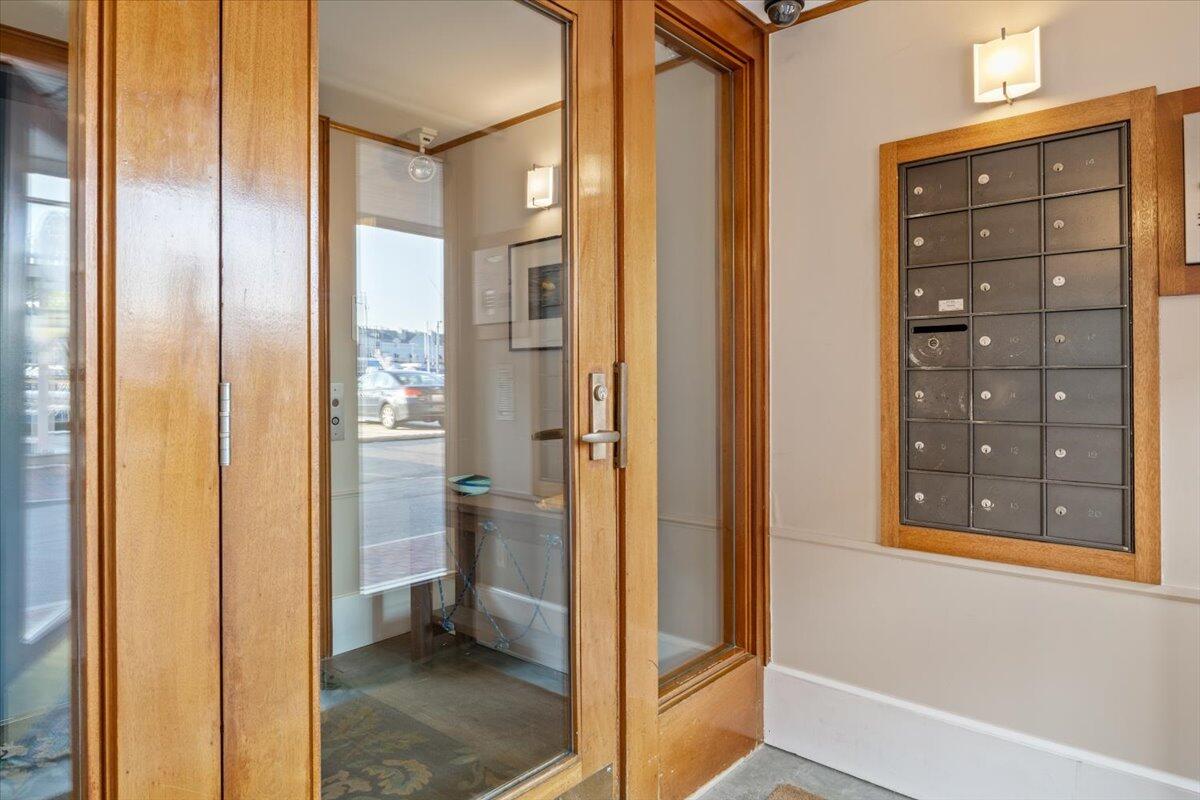 40 Portland Pier Unit: 12