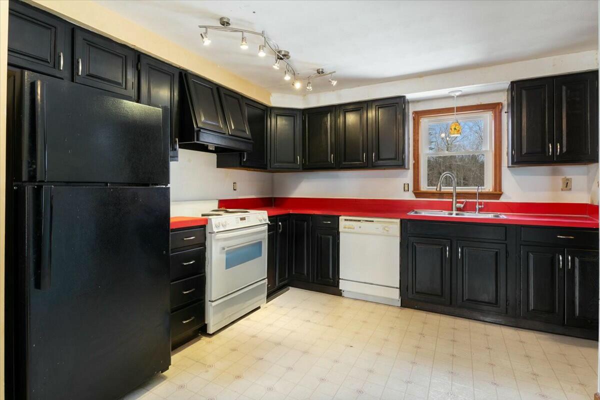 537 River Road
