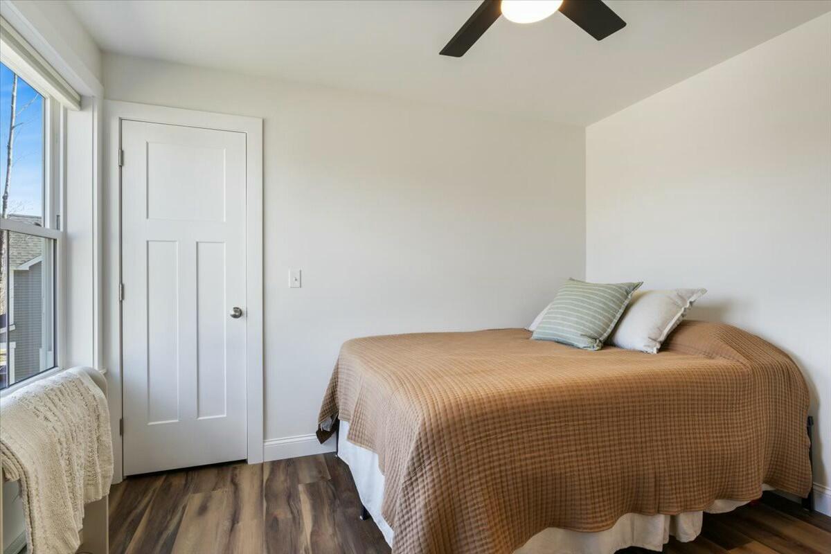 28 Hayfield Lane
