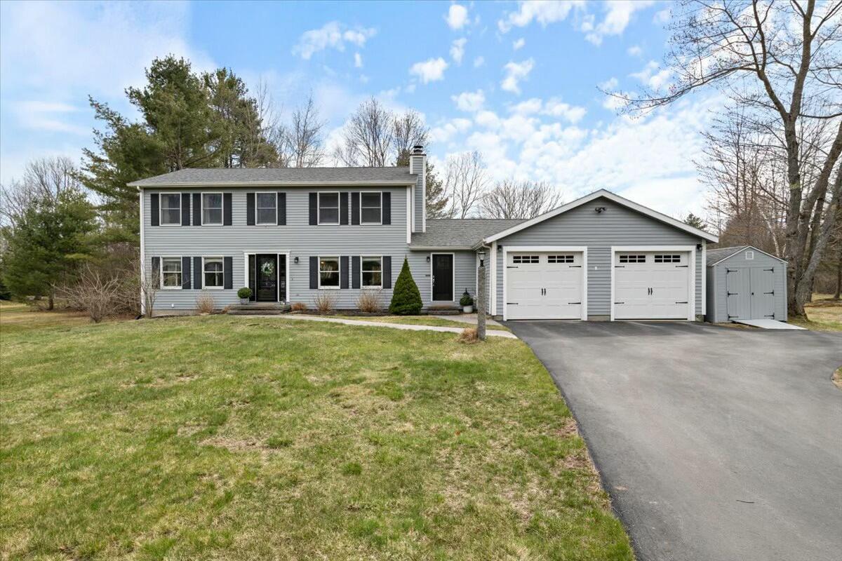 13 Hampton Circle