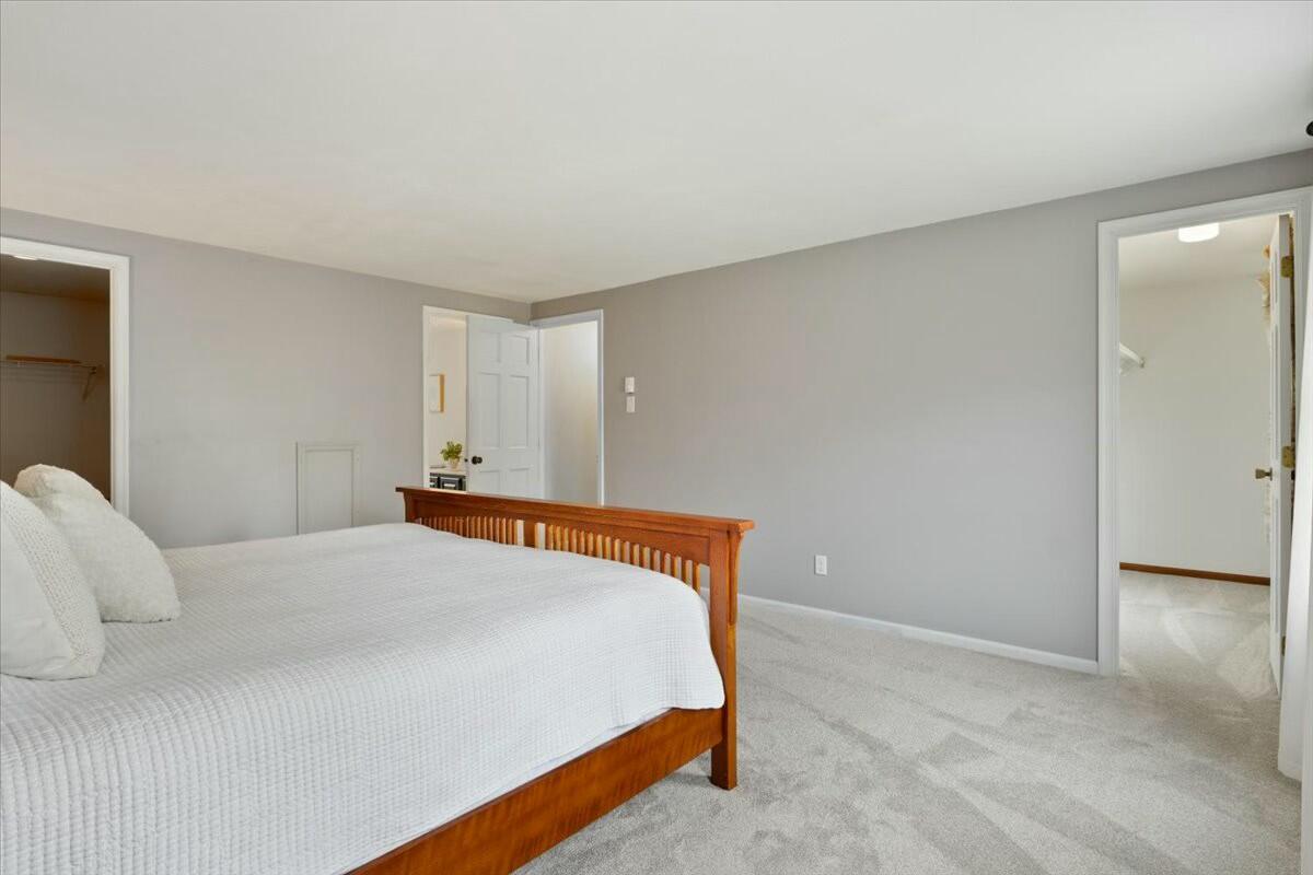 13 Hampton Circle