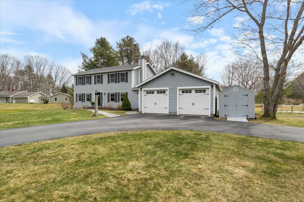 13 Hampton Circle