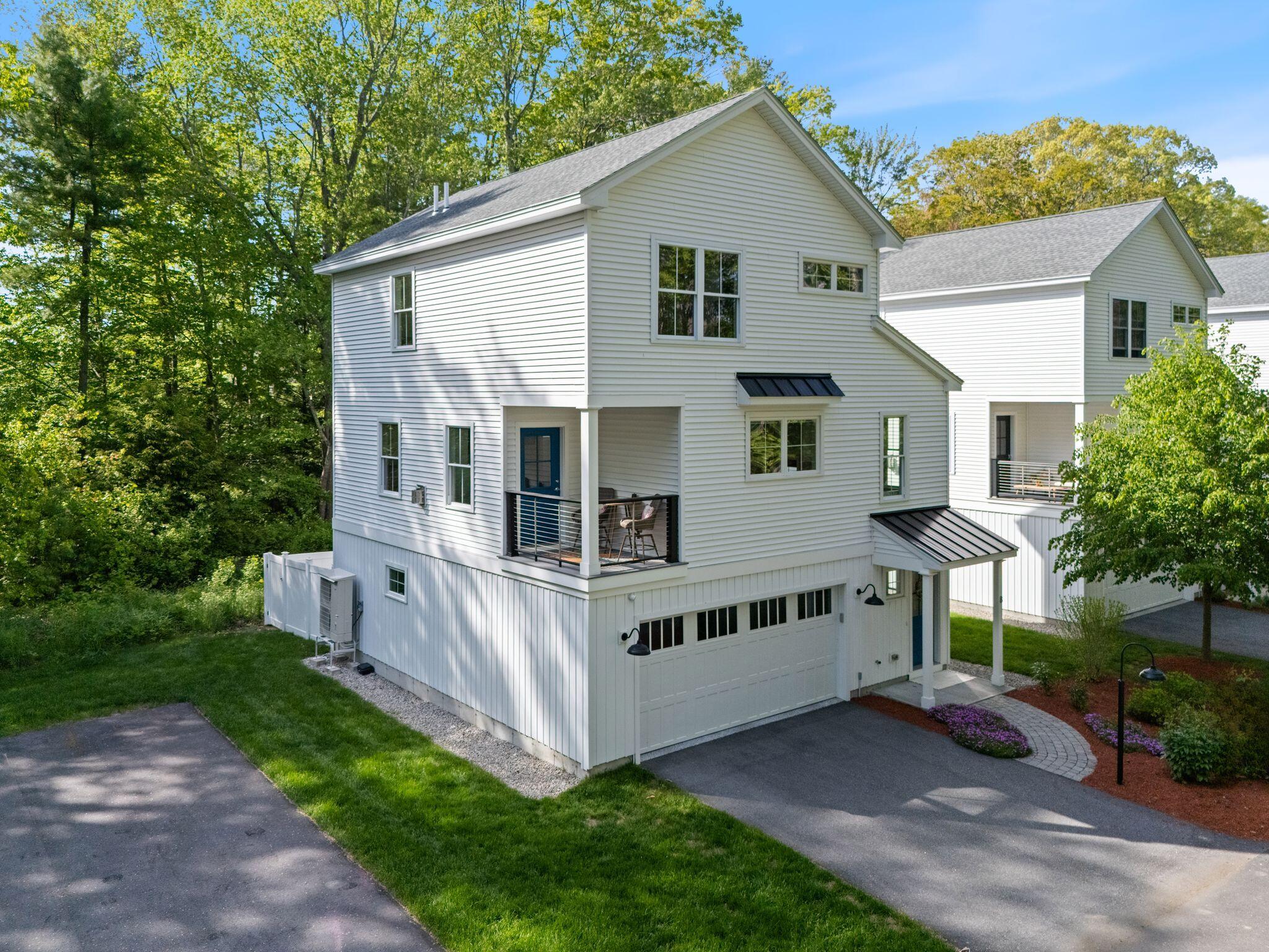 284 Bradley Street 8