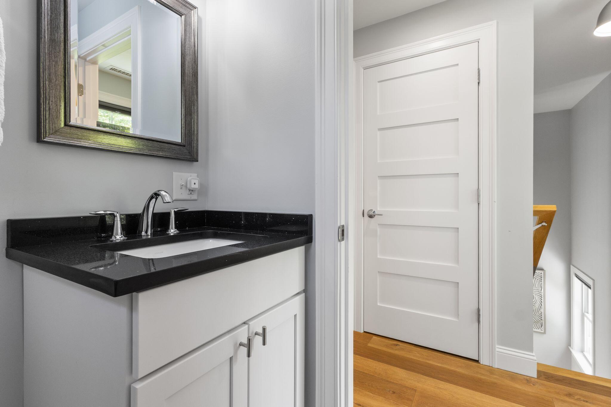 284 Bradley Street 8