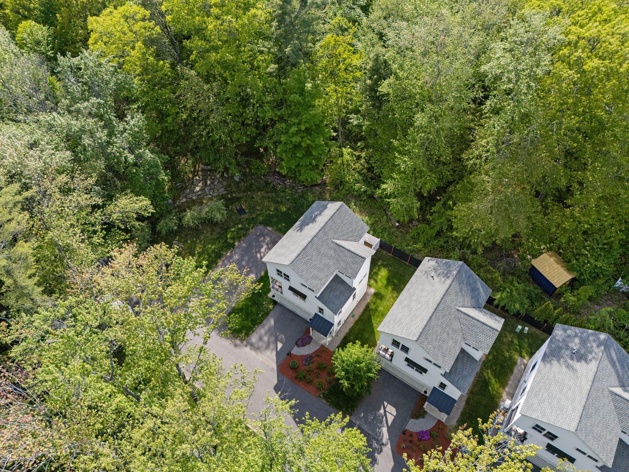 284 Bradley Street 8