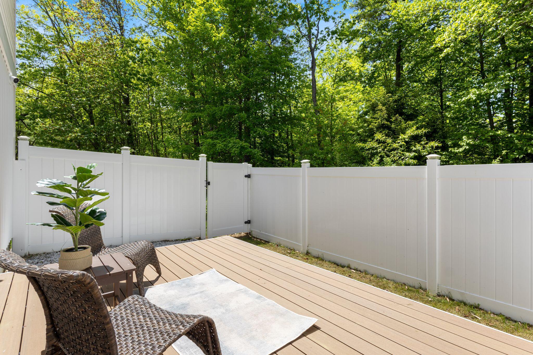 284 Bradley Street 8