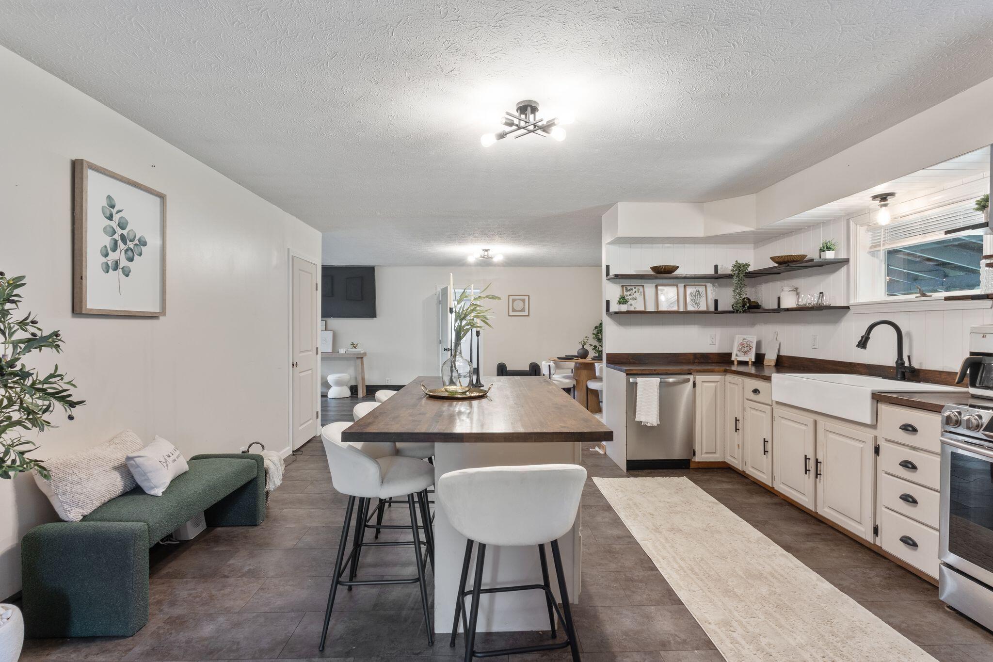 854 Cape Road