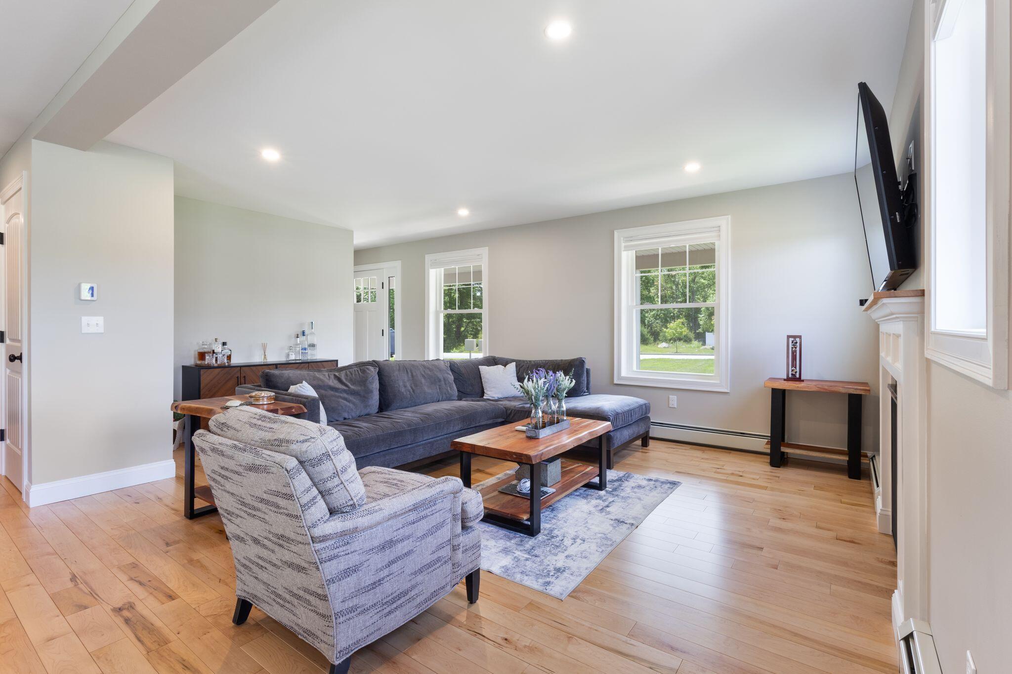 3 Hayfield Lane