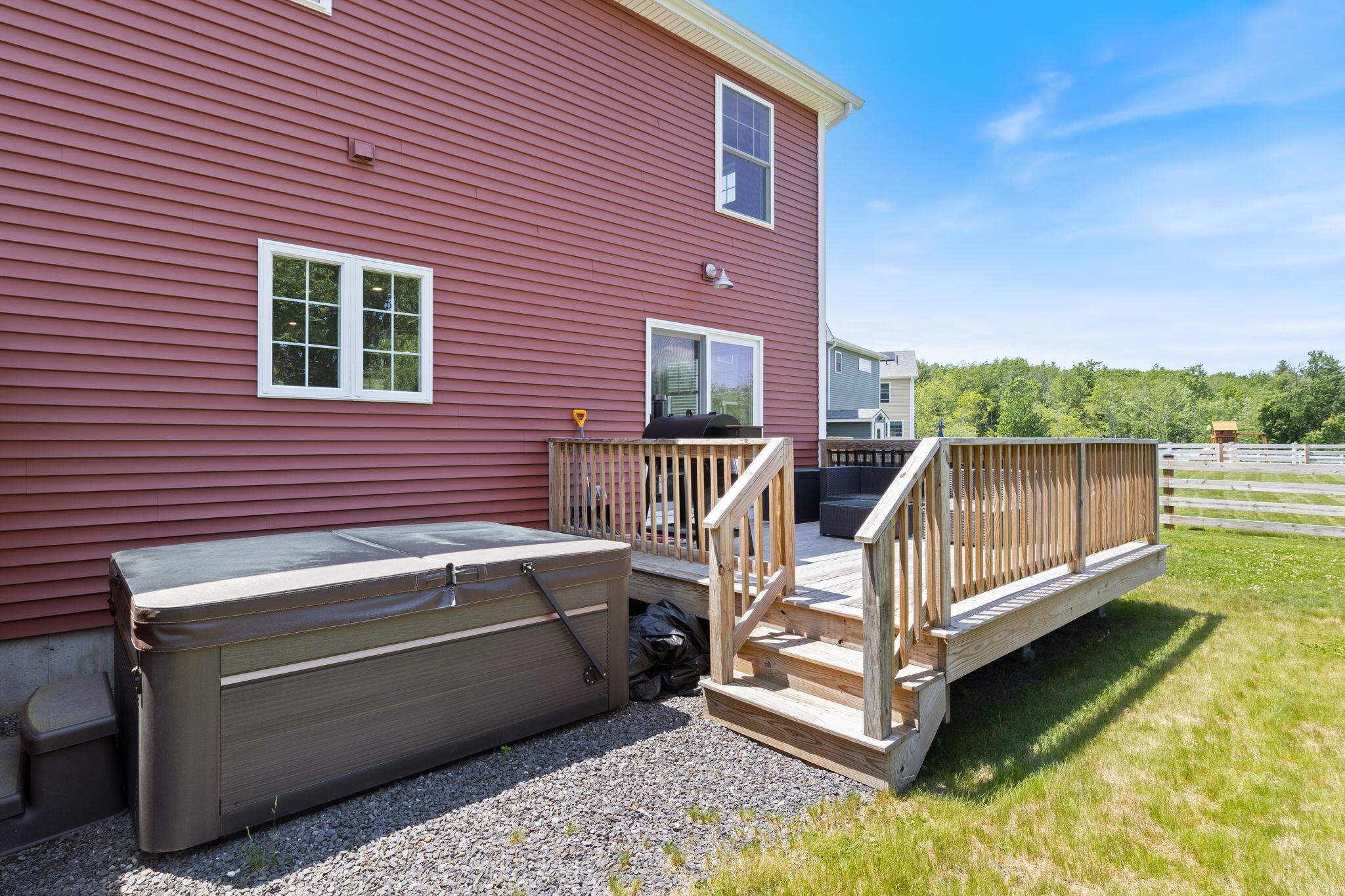 3 Hayfield Lane