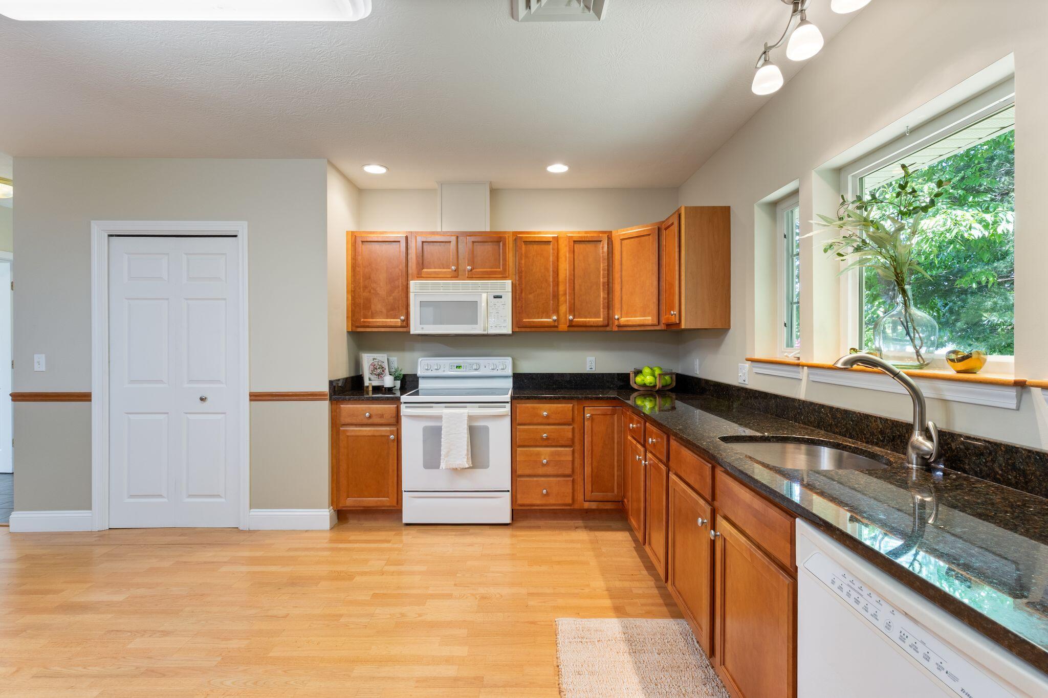 8 Kavanaugh Road 8