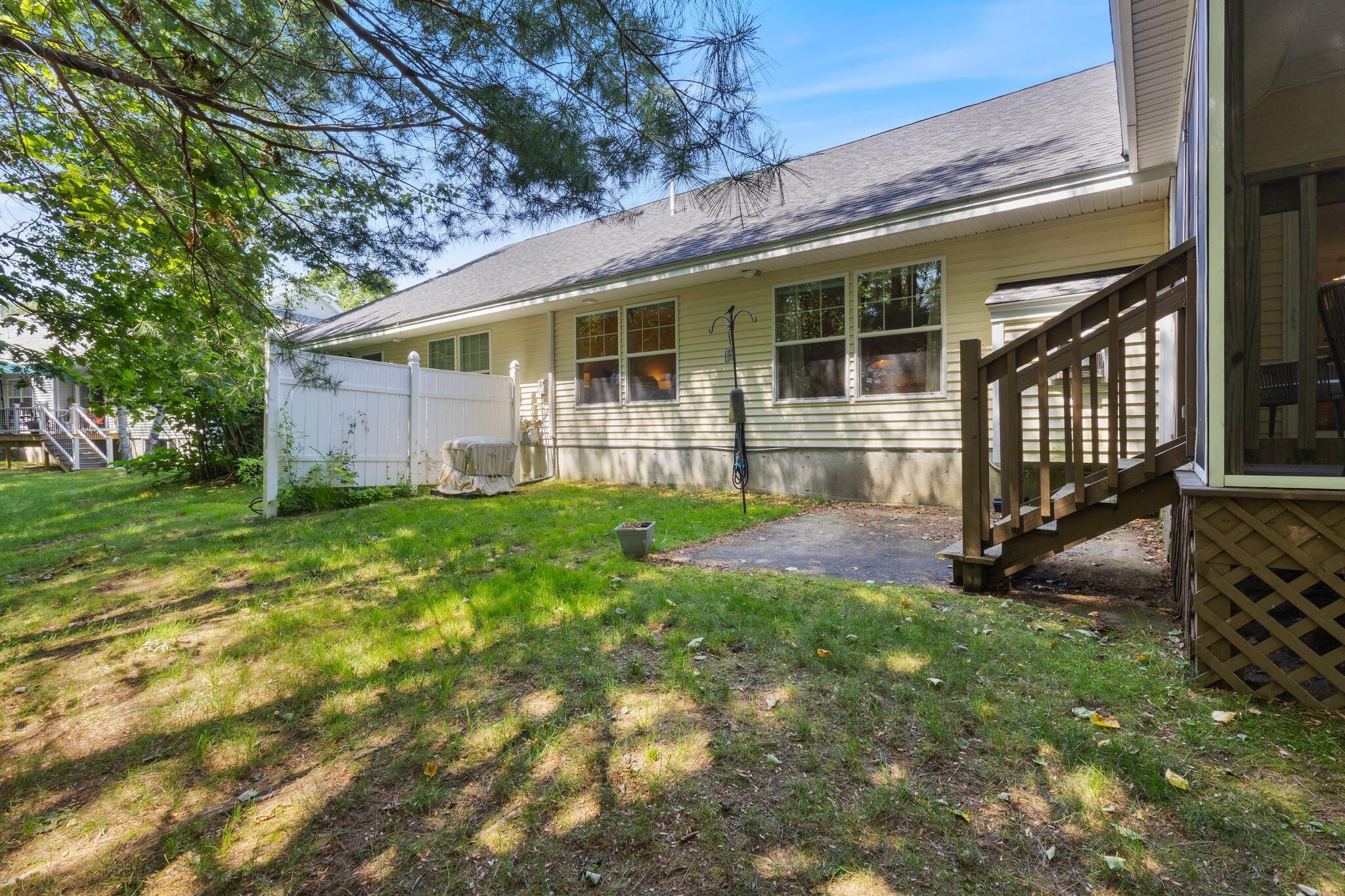 8 Kavanaugh Road 8