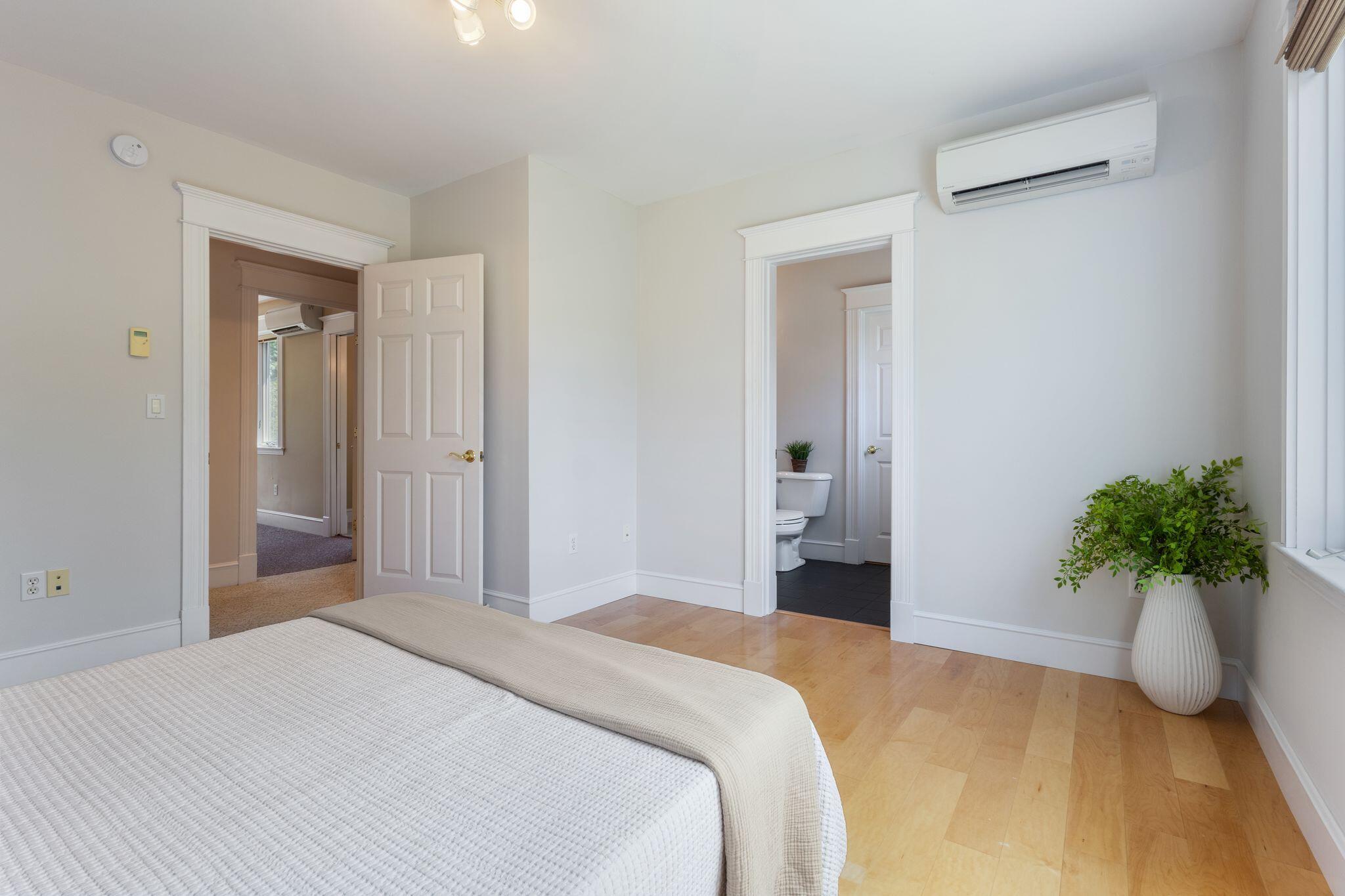 87 Targett Road