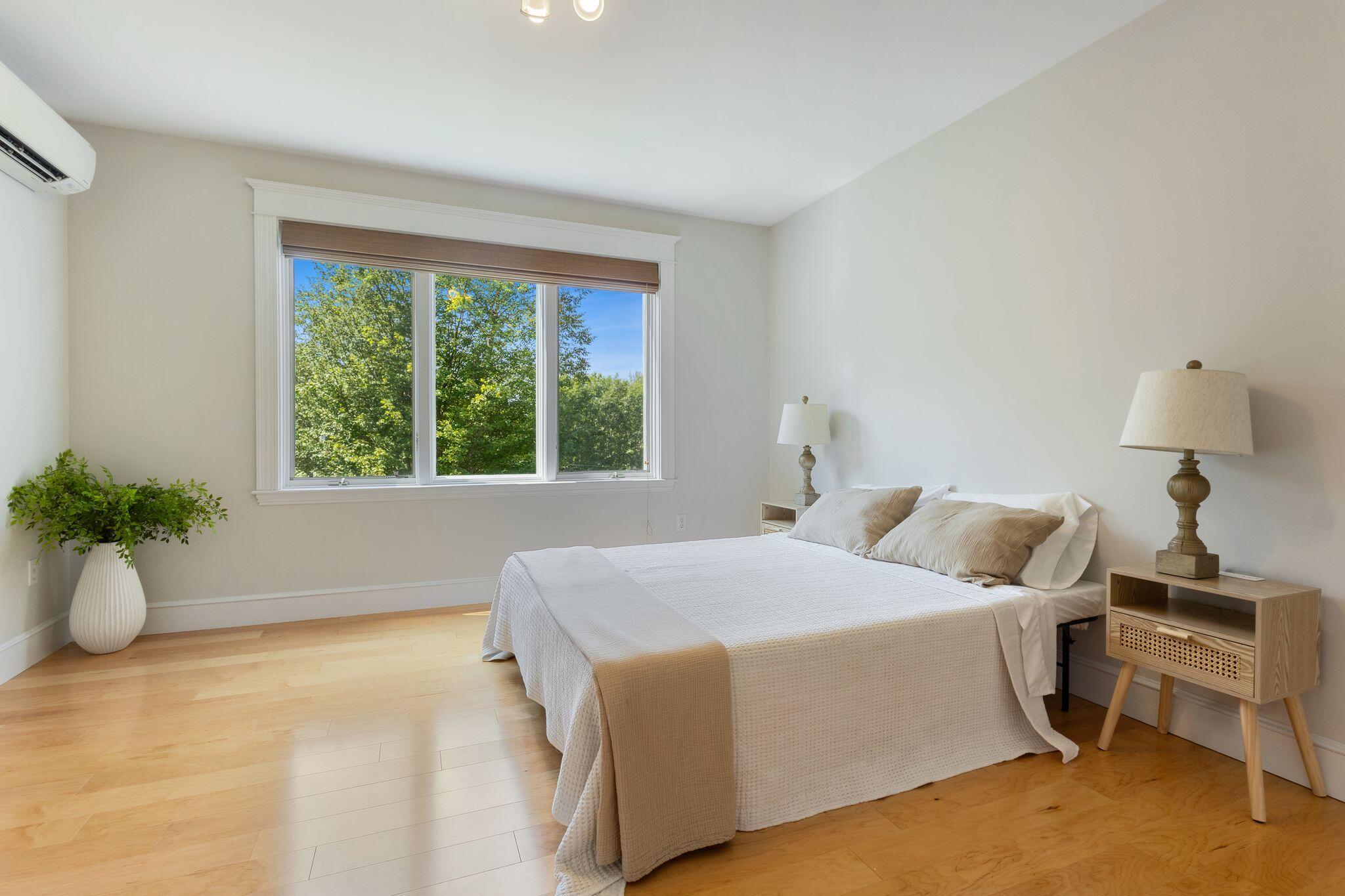 87 Targett Road