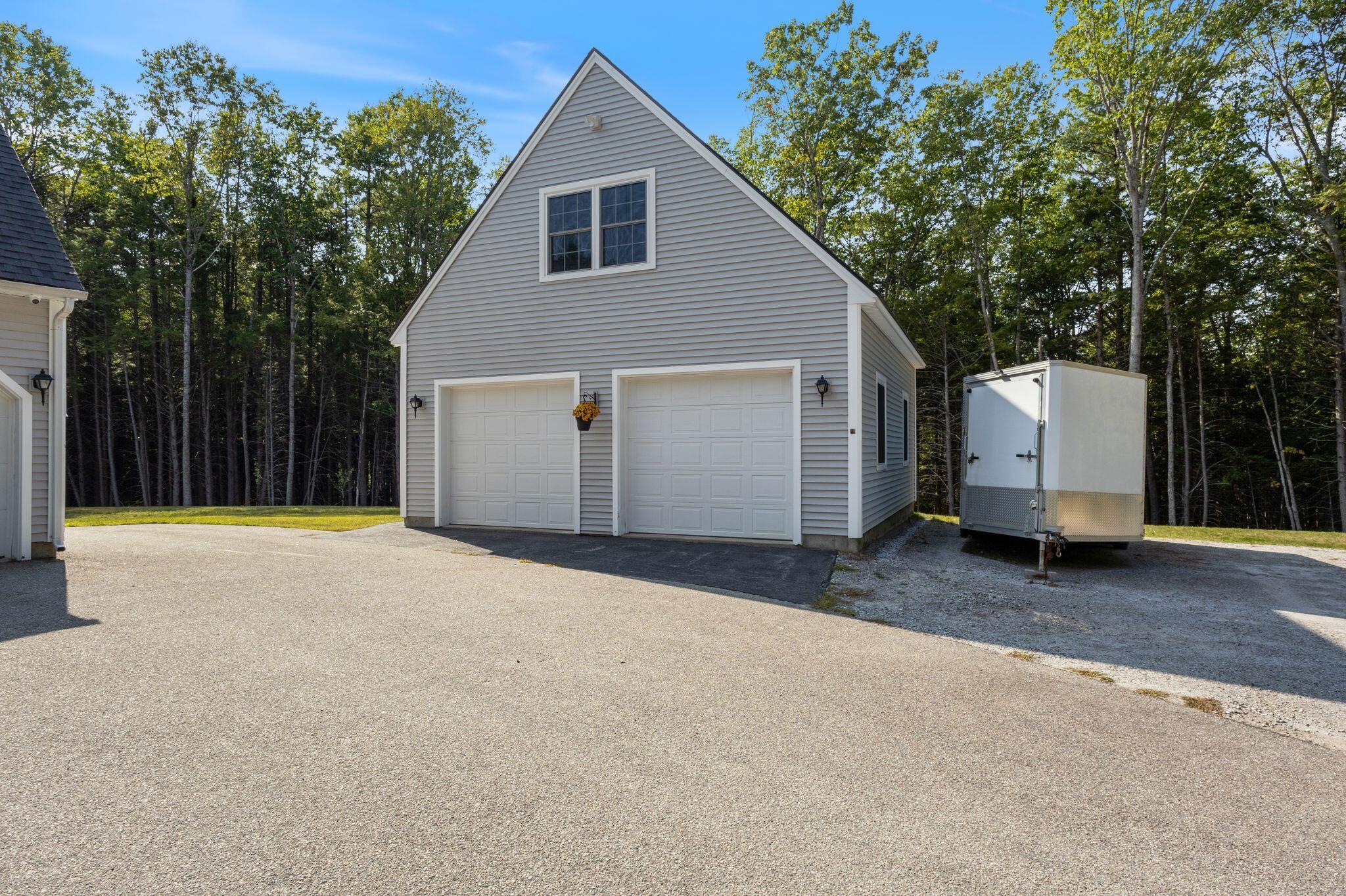 15 Silver Brook Circle