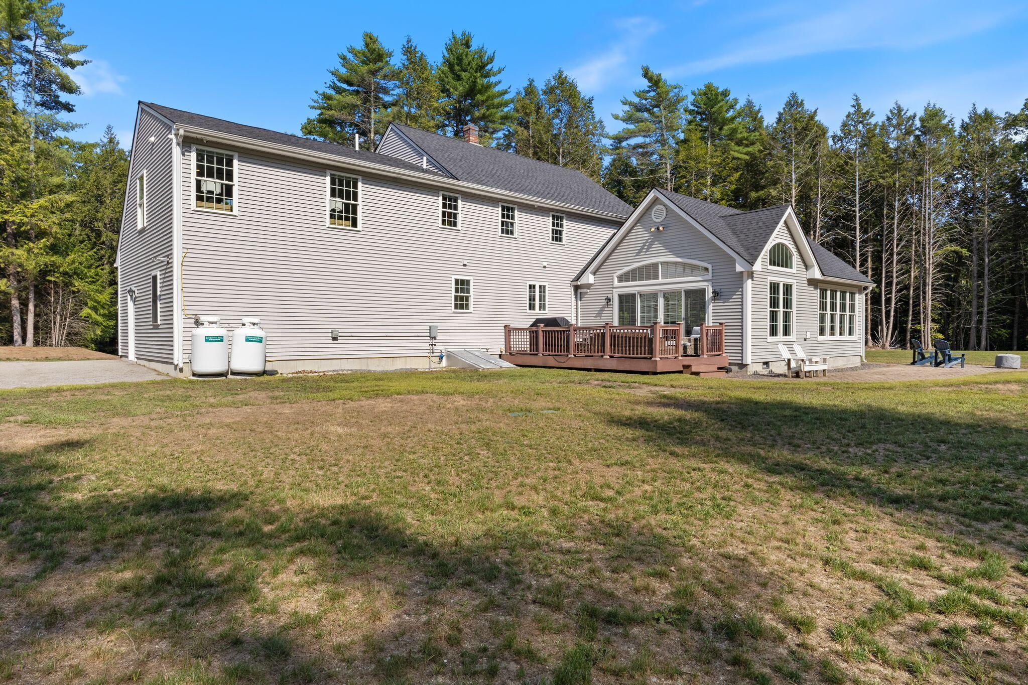 15 Silver Brook Circle