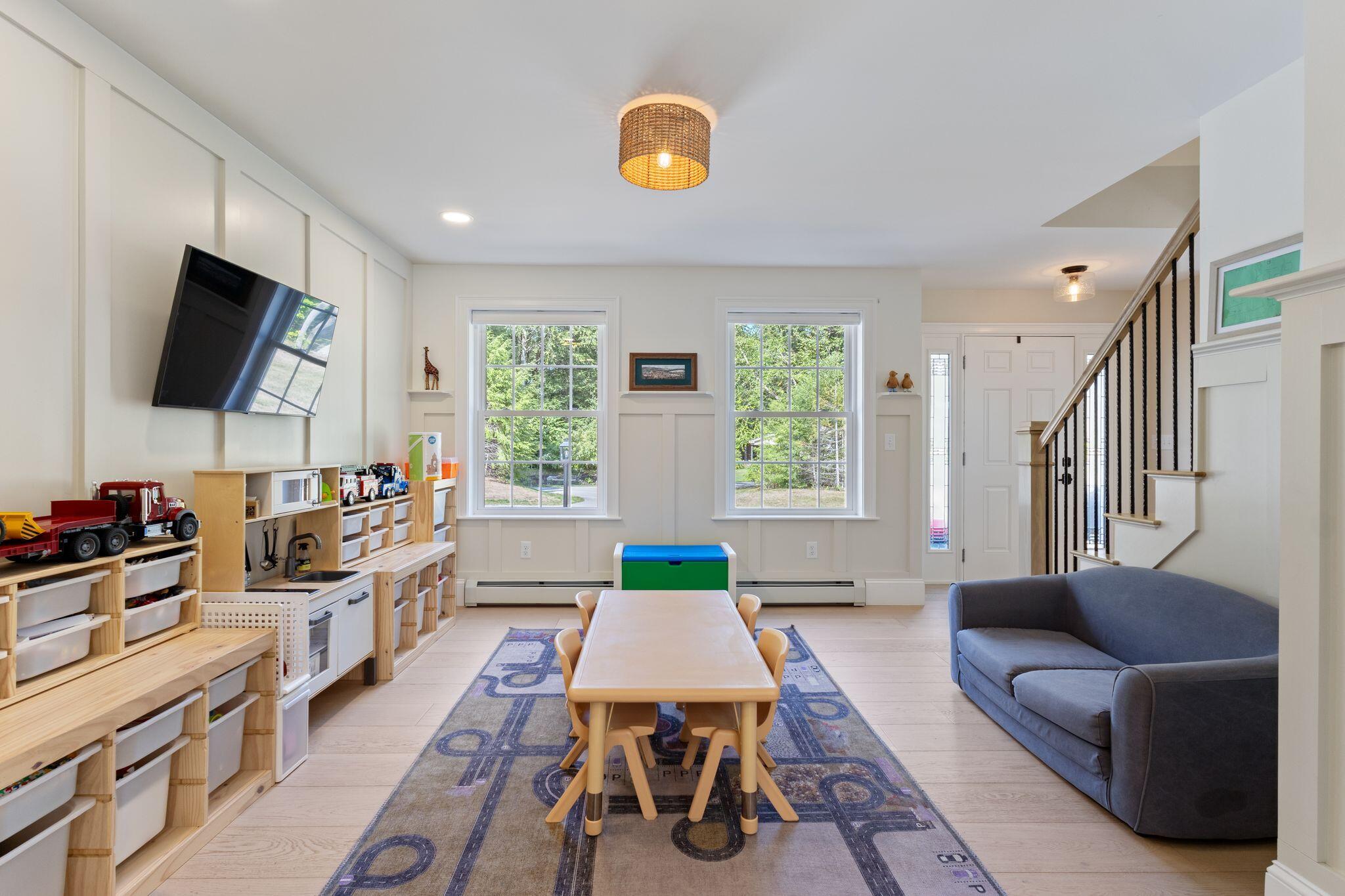 15 Silver Brook Circle