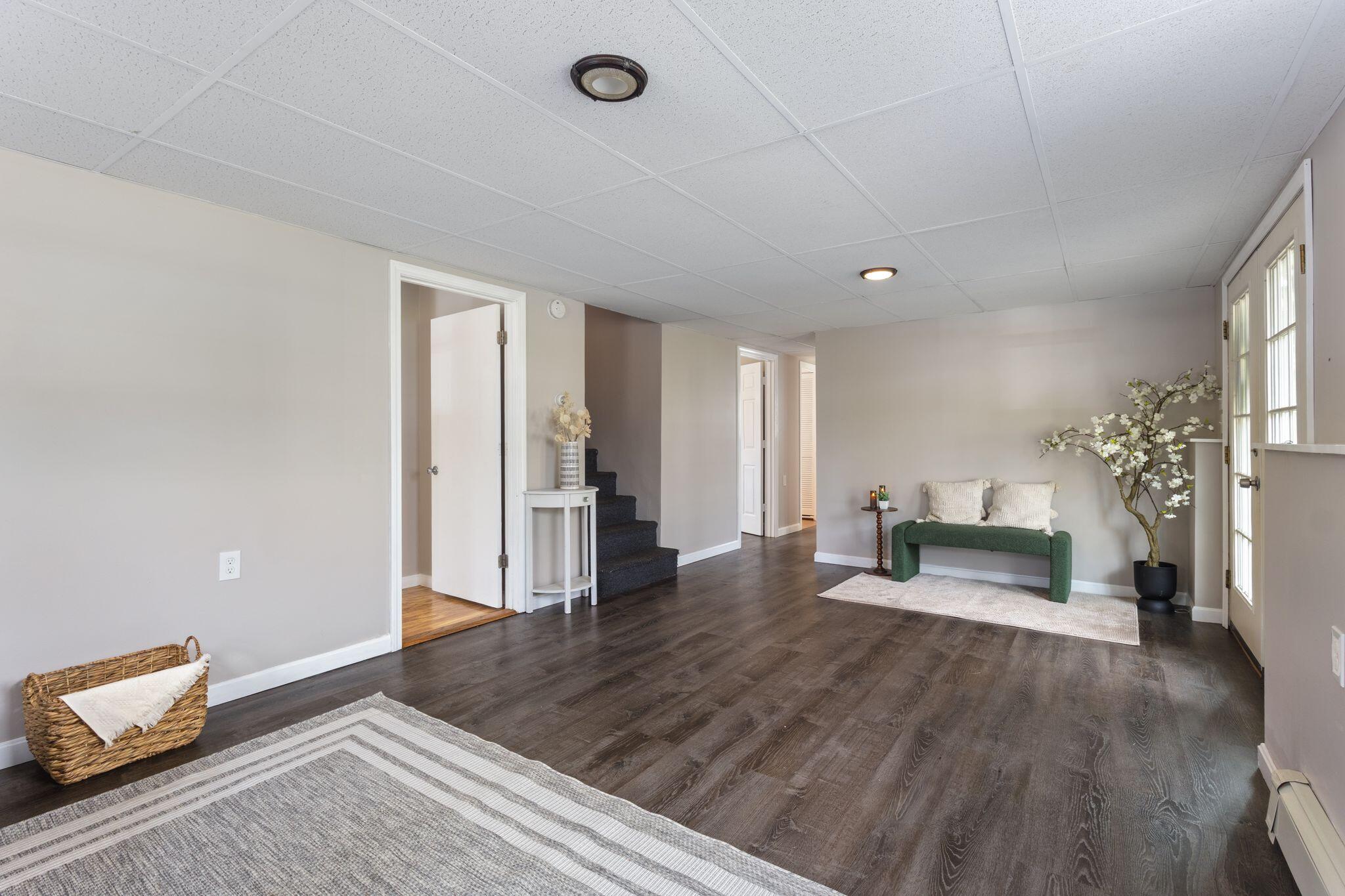 252 Plains Road