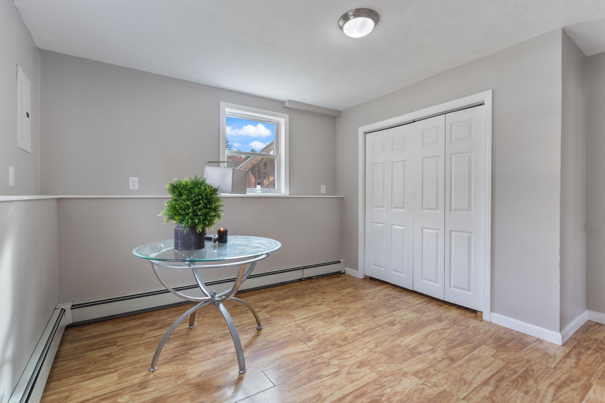 252 Plains Road