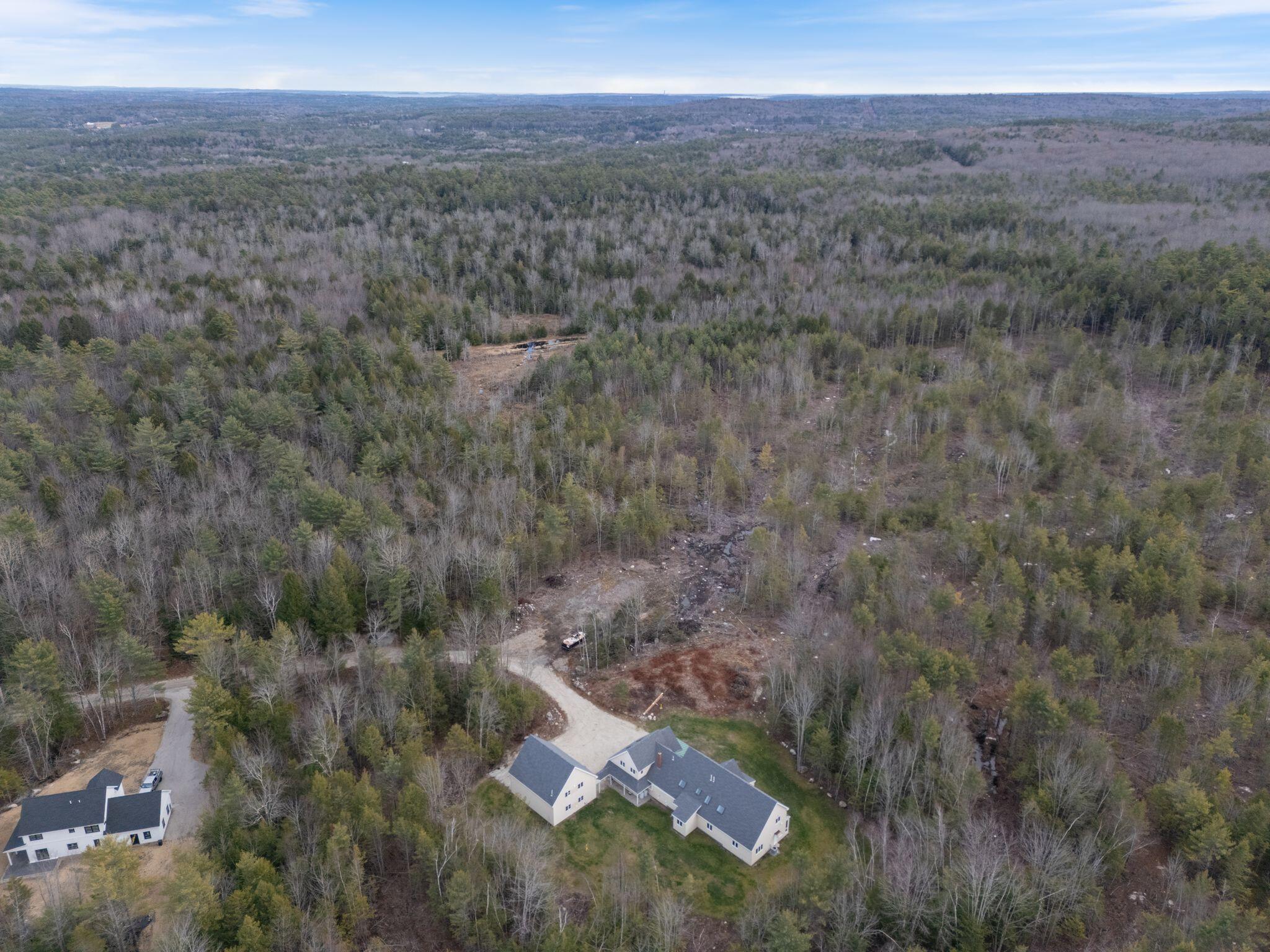 38 Blackthorne Lane