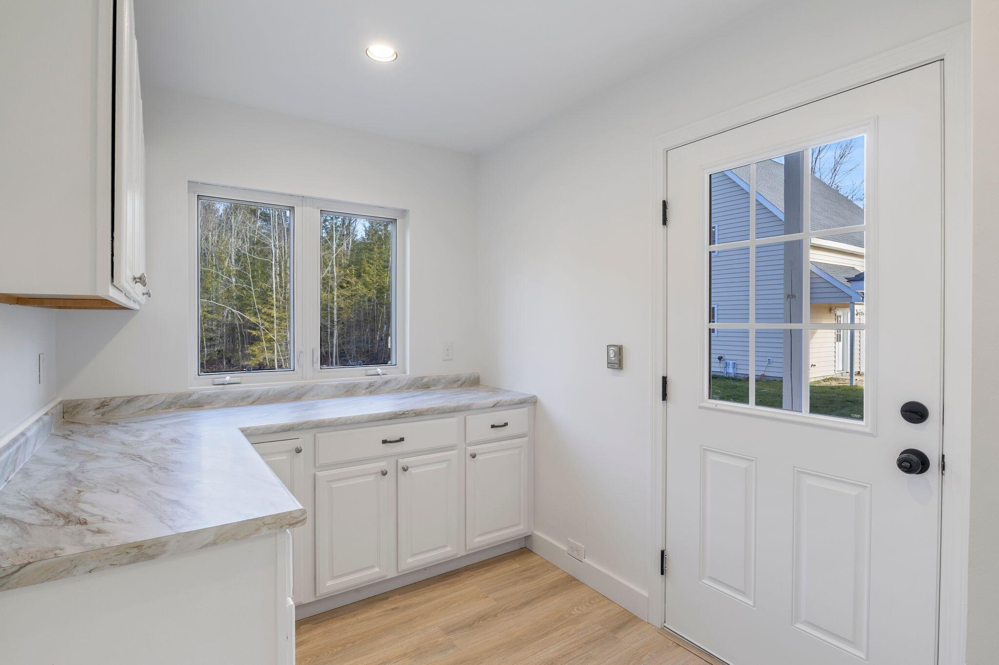 38 Blackthorne Lane
