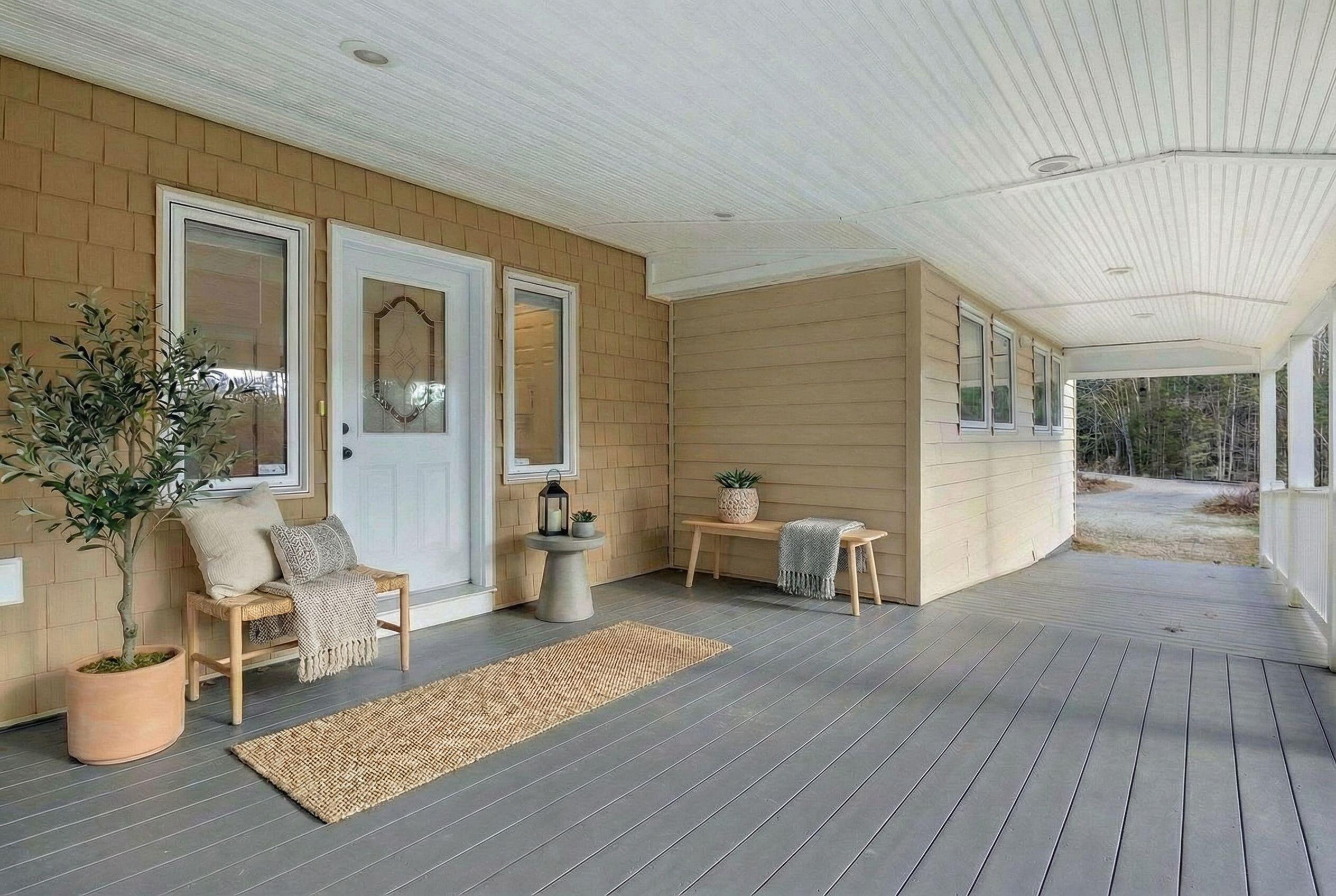 38 Blackthorne Lane