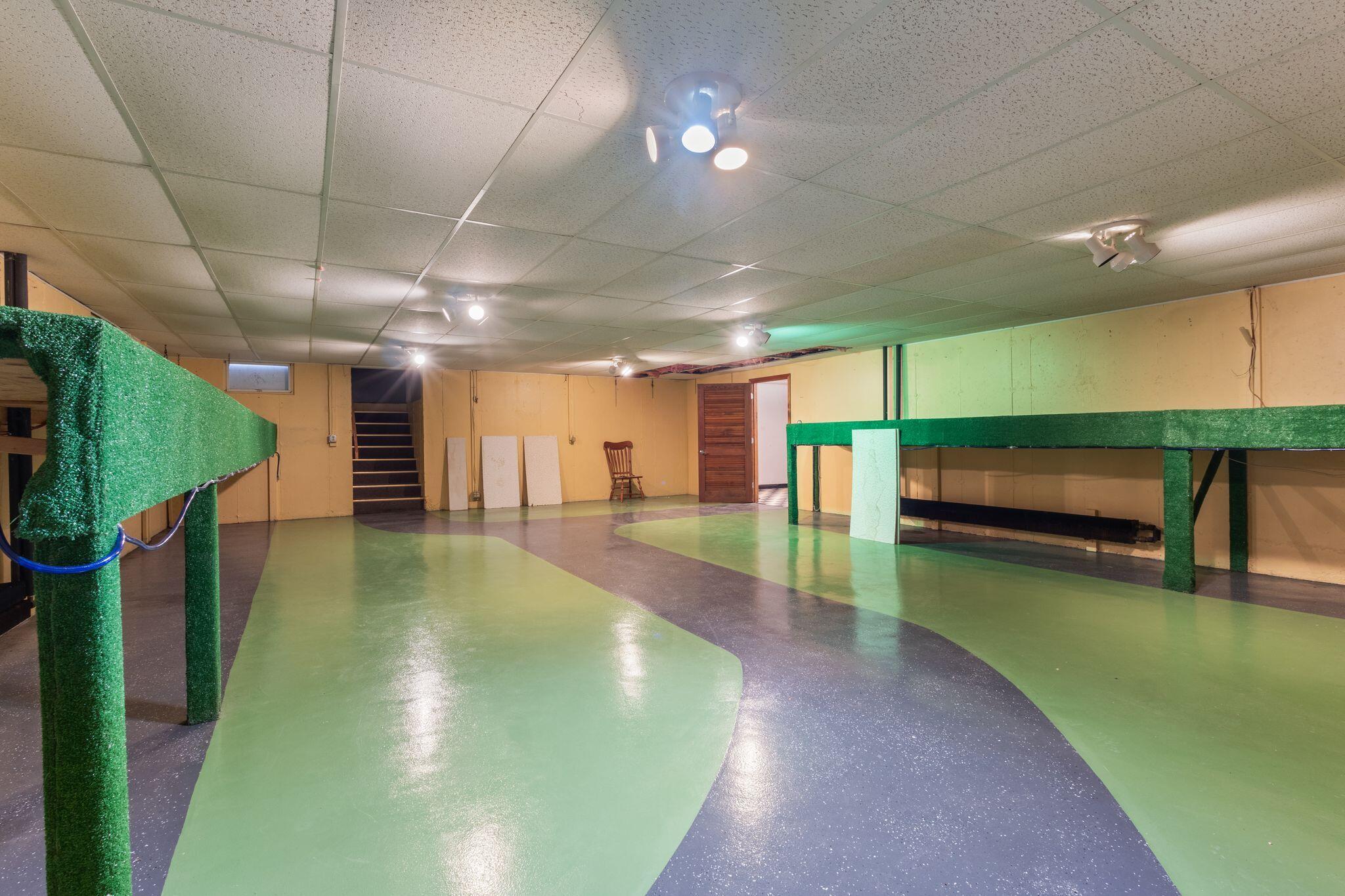 5 Trix Lane