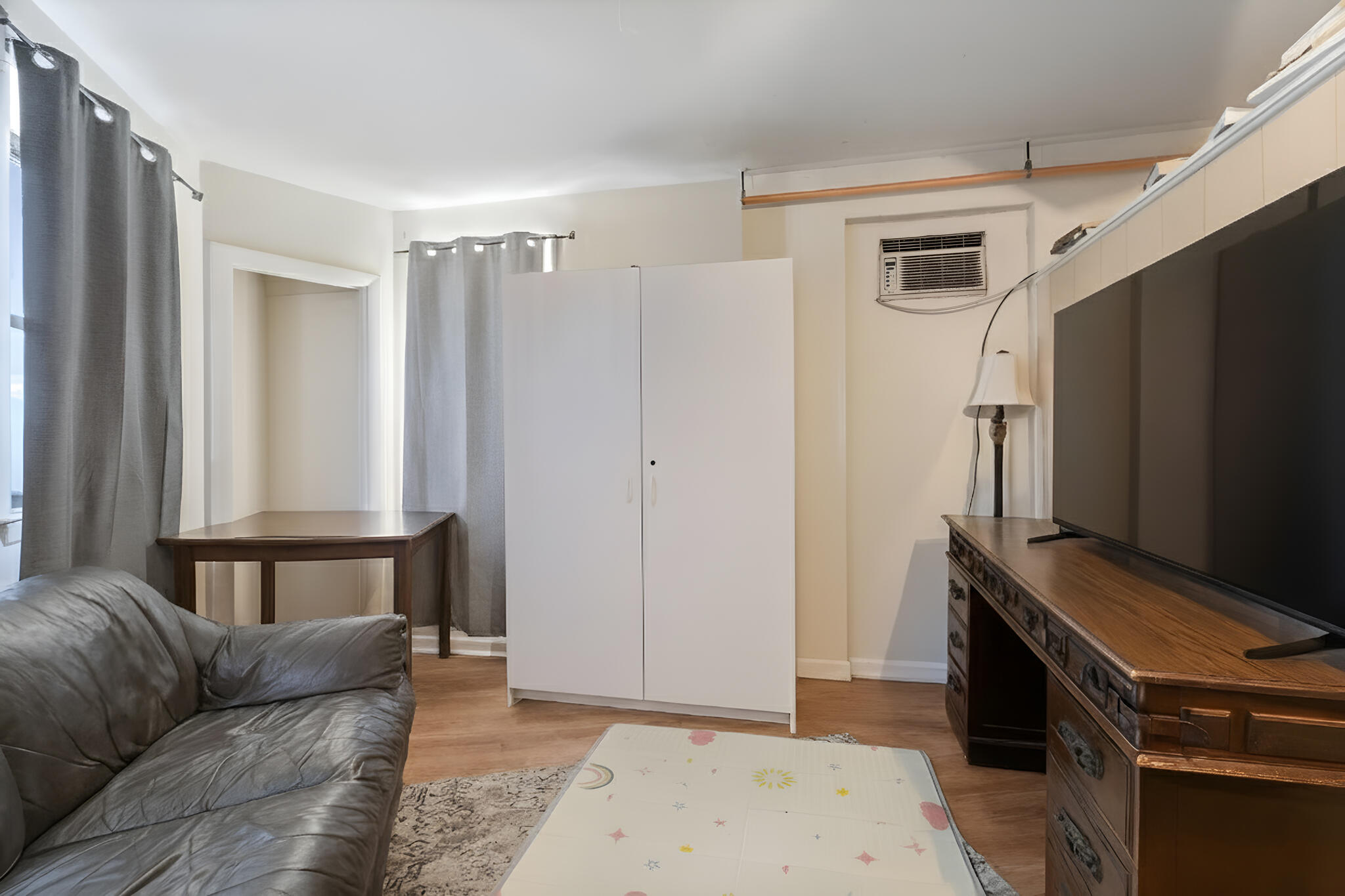 671-675 Forest Avenue