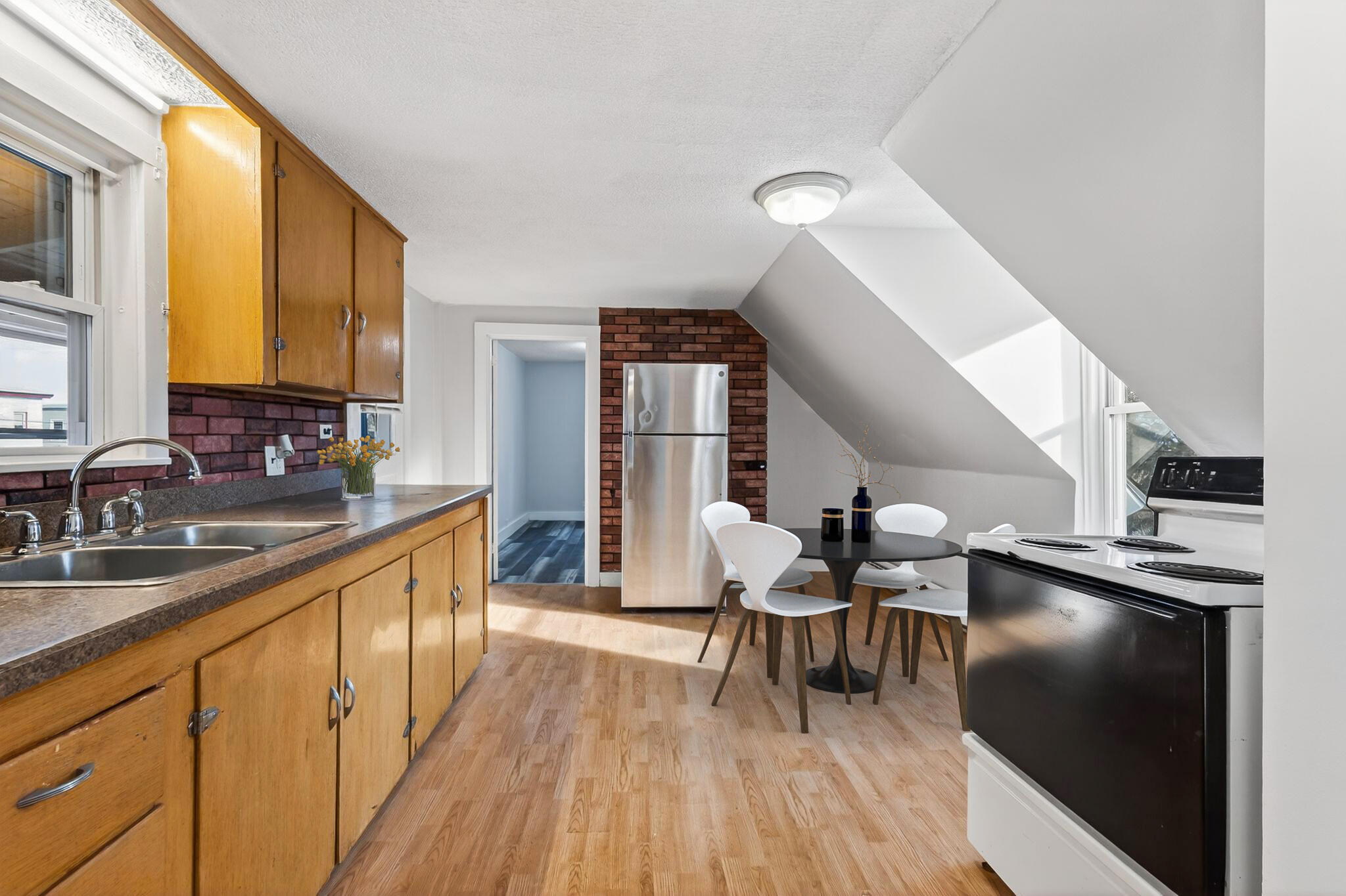 5 Oak Place