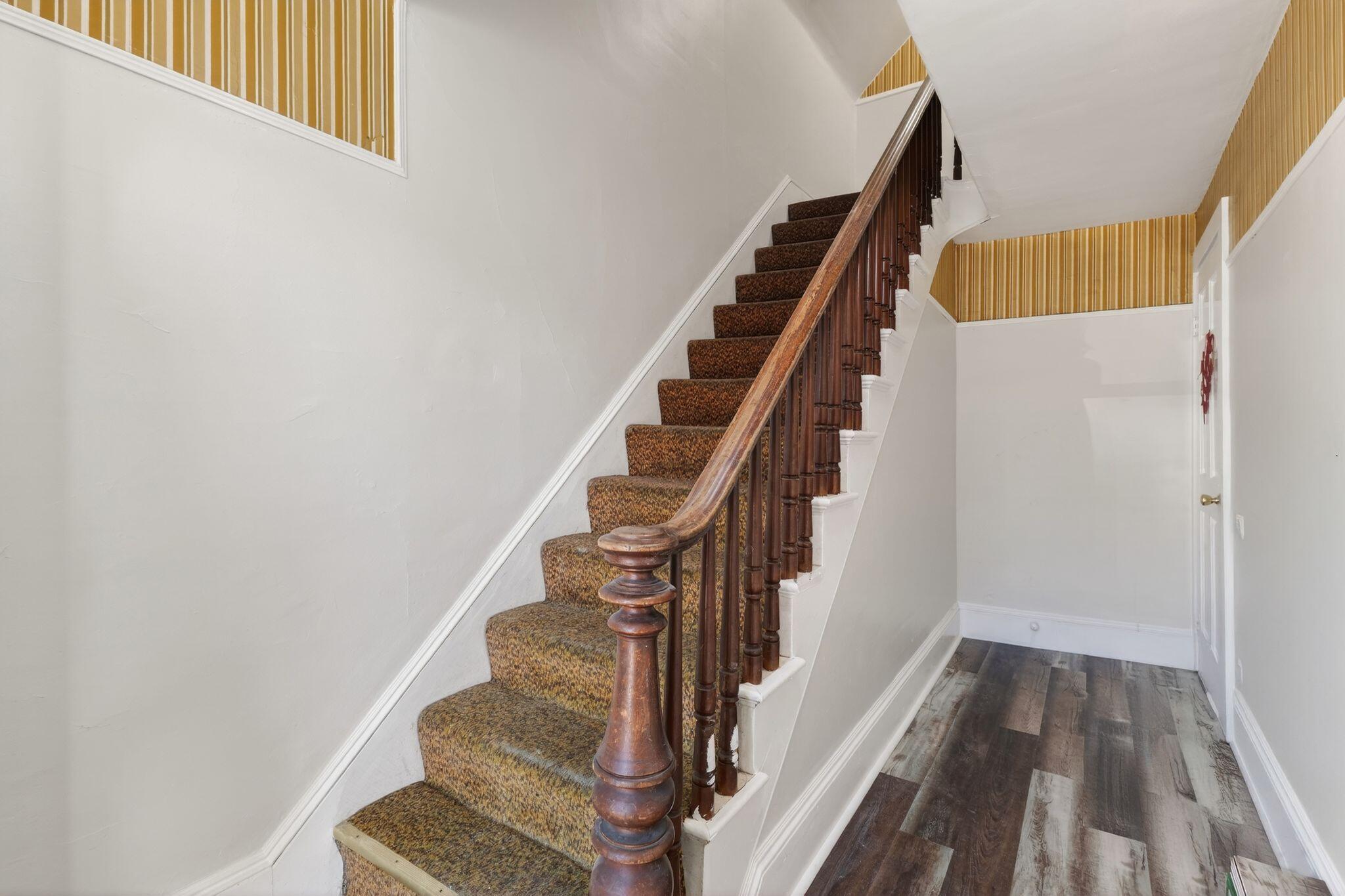 5 Oak Place