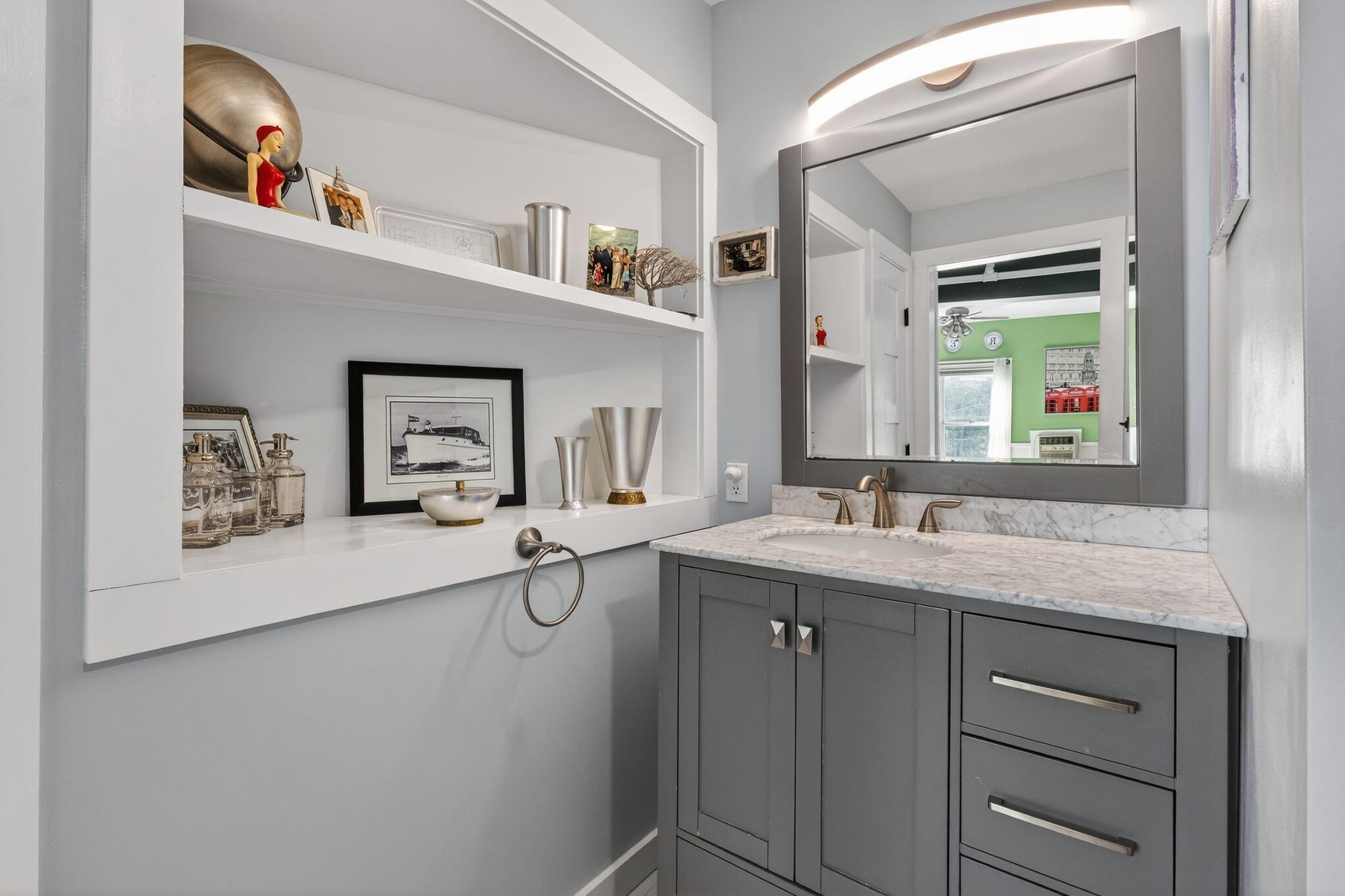 55 Israel Head Road 203