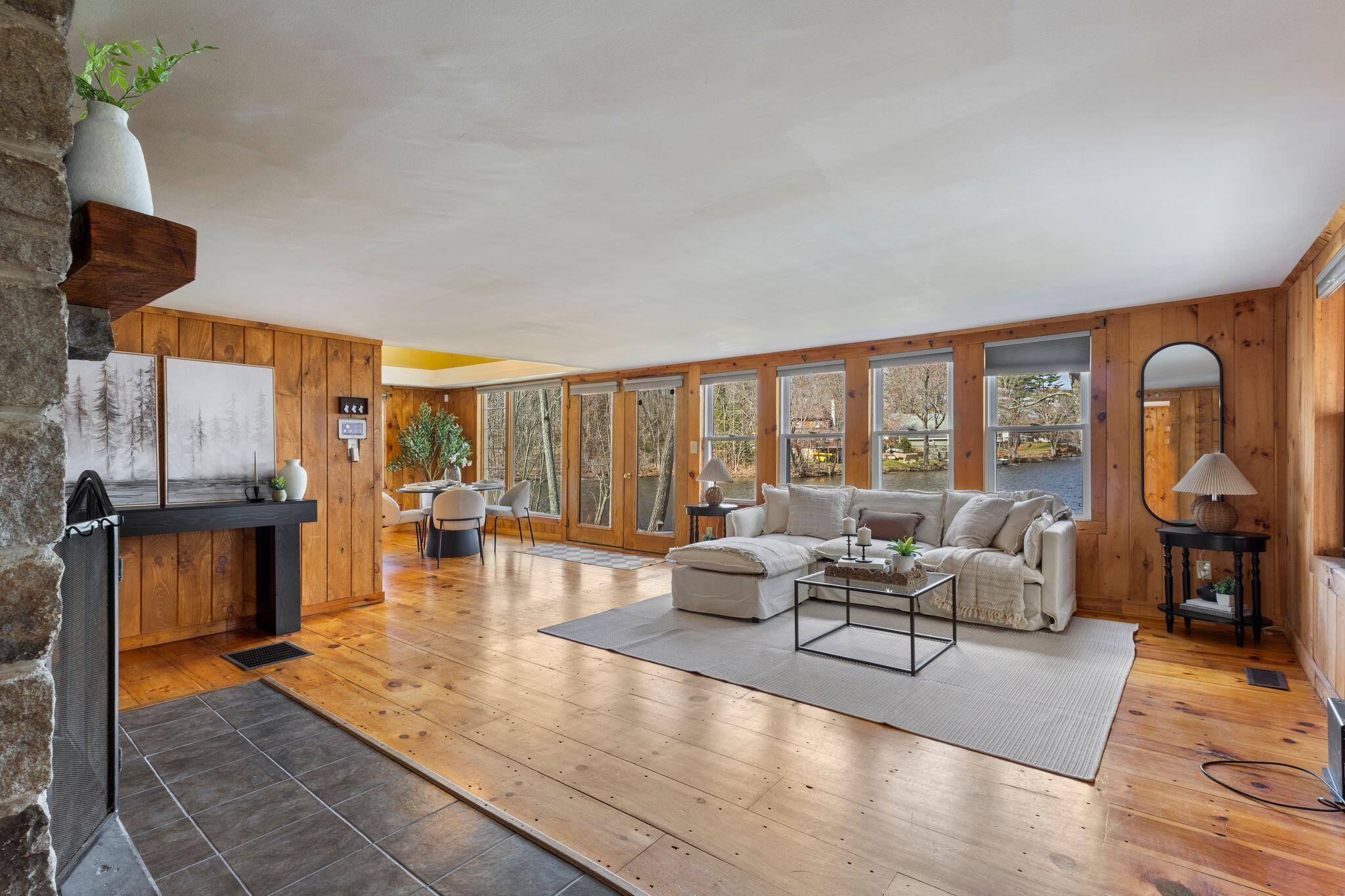 20 Spring Cove Lane