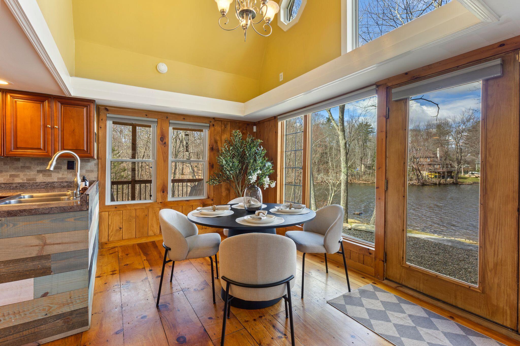 20 Spring Cove Lane
