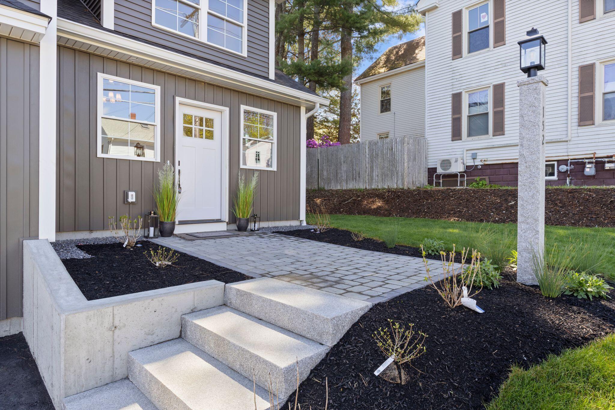 152 Anthoine Street