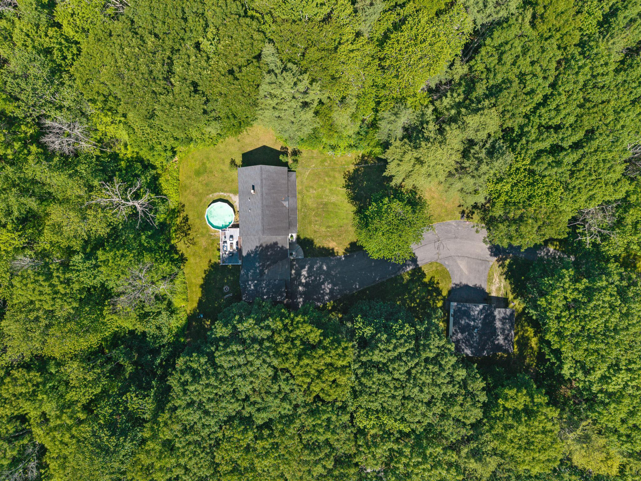 352 Log Cabin Road