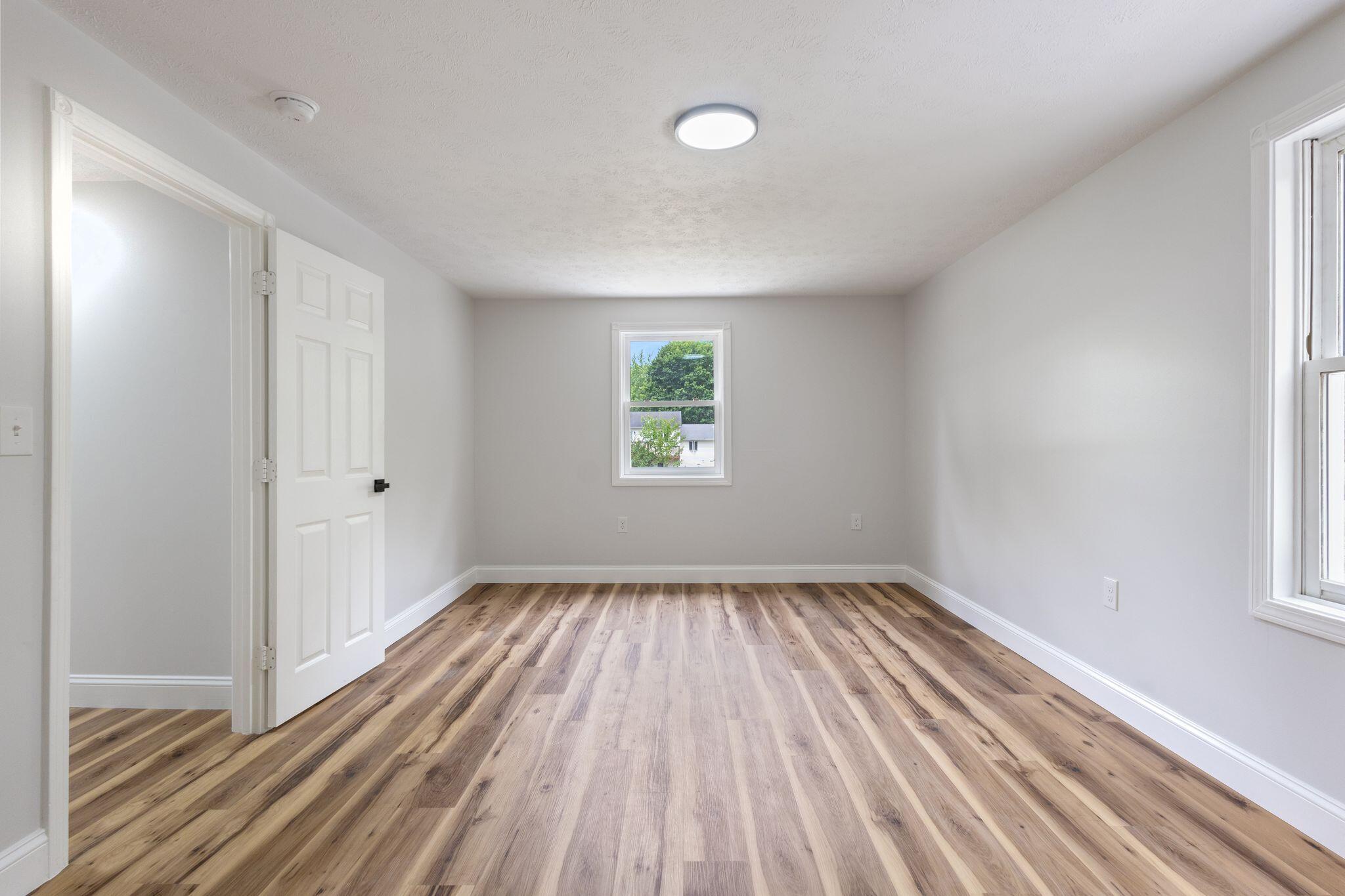 16 Boundary Way