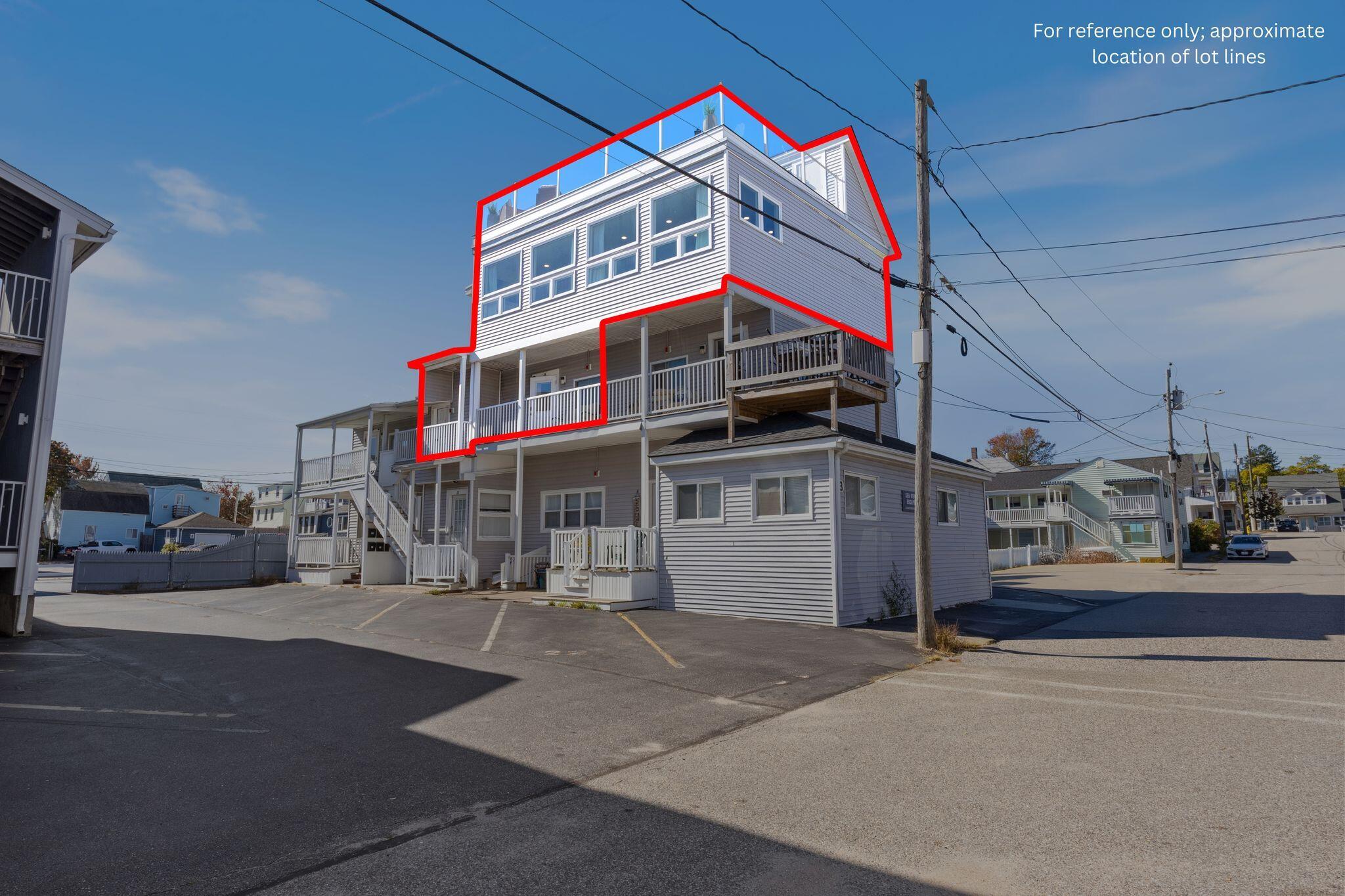 3 Bay Avenue 24