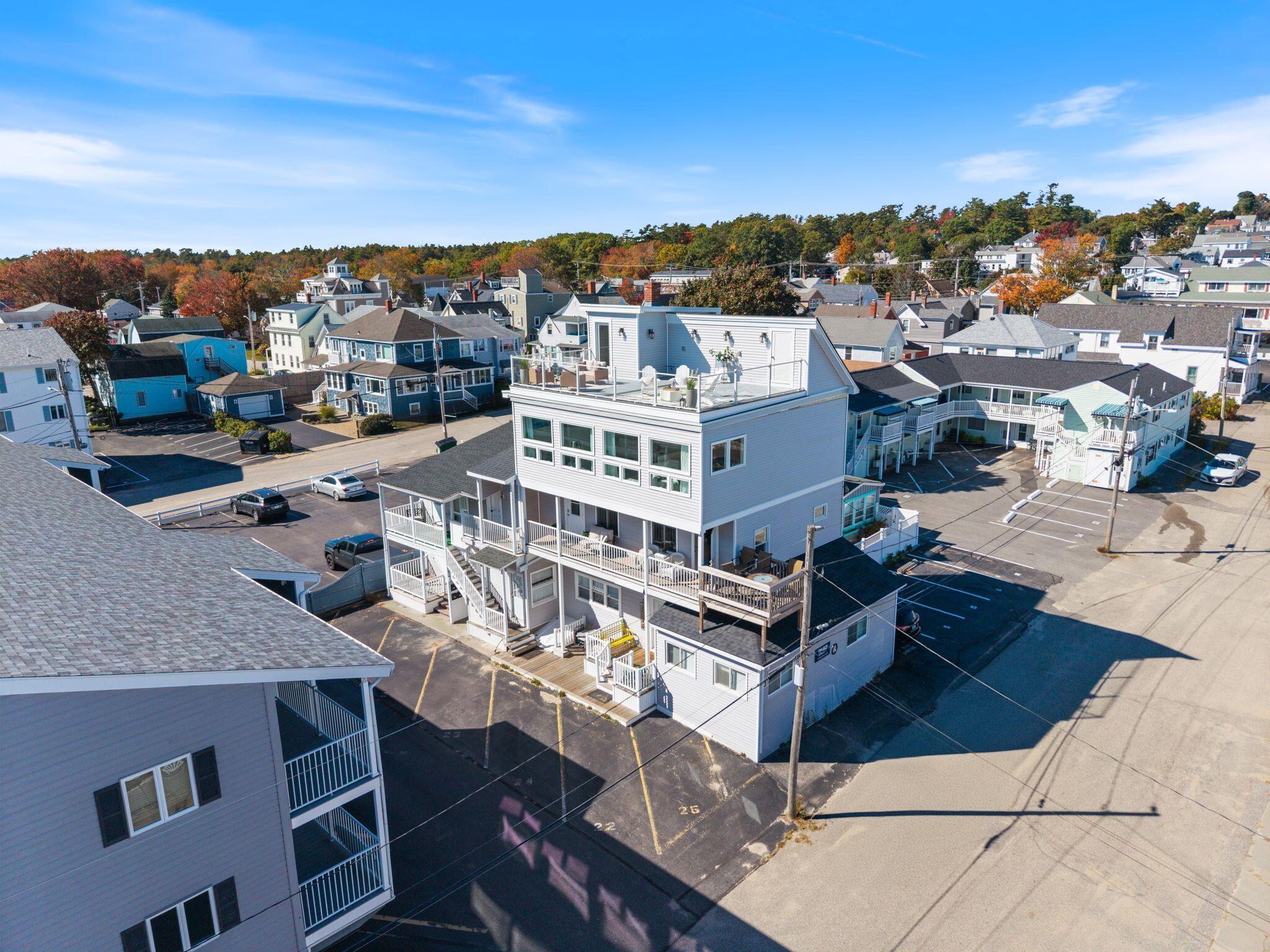 3 Bay Avenue 24