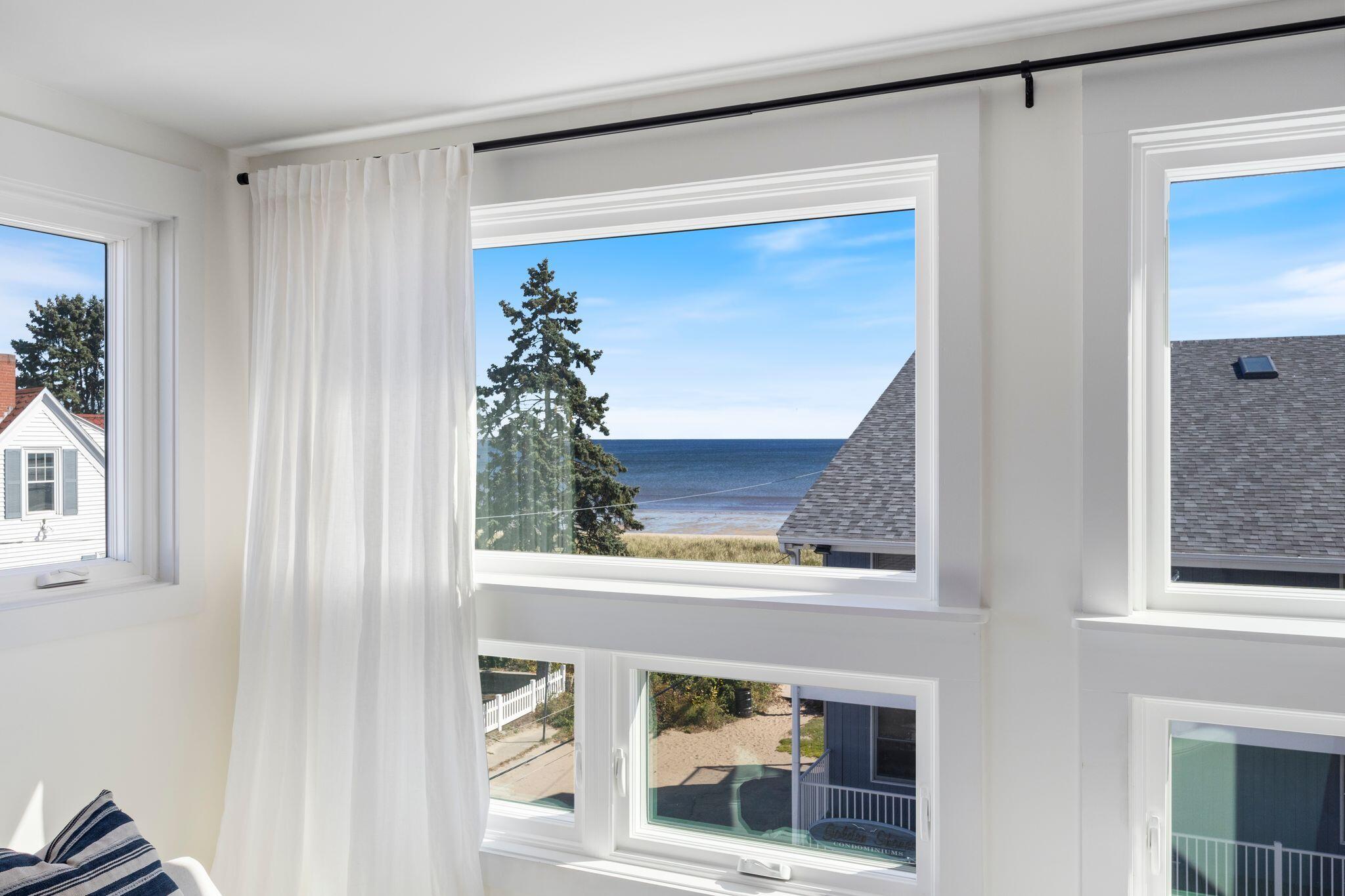 3 Bay Avenue 24