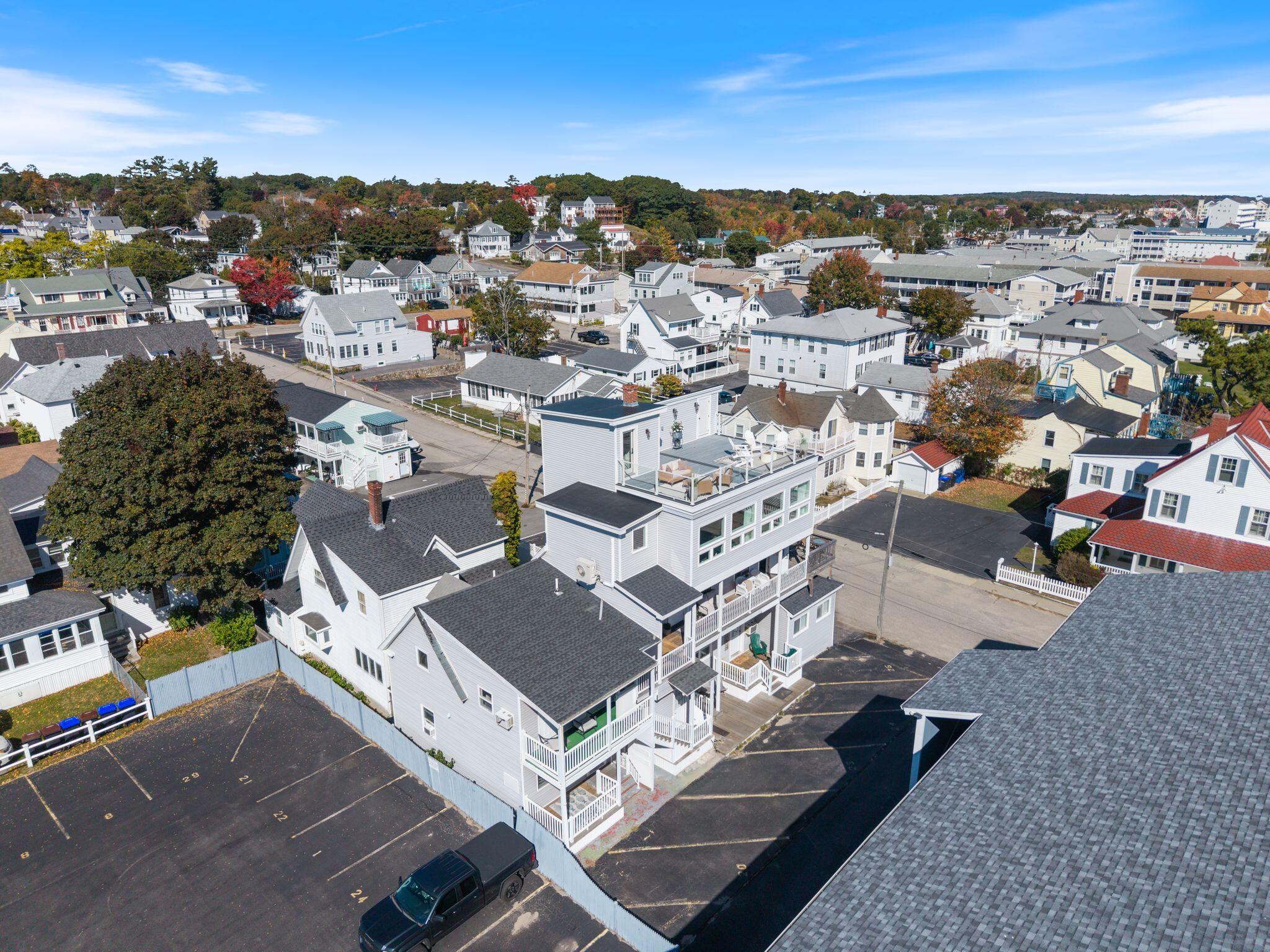 3 Bay Avenue 24