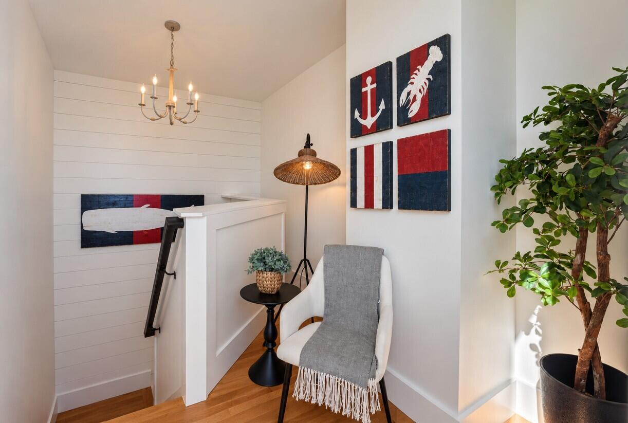3 Bay Avenue 24