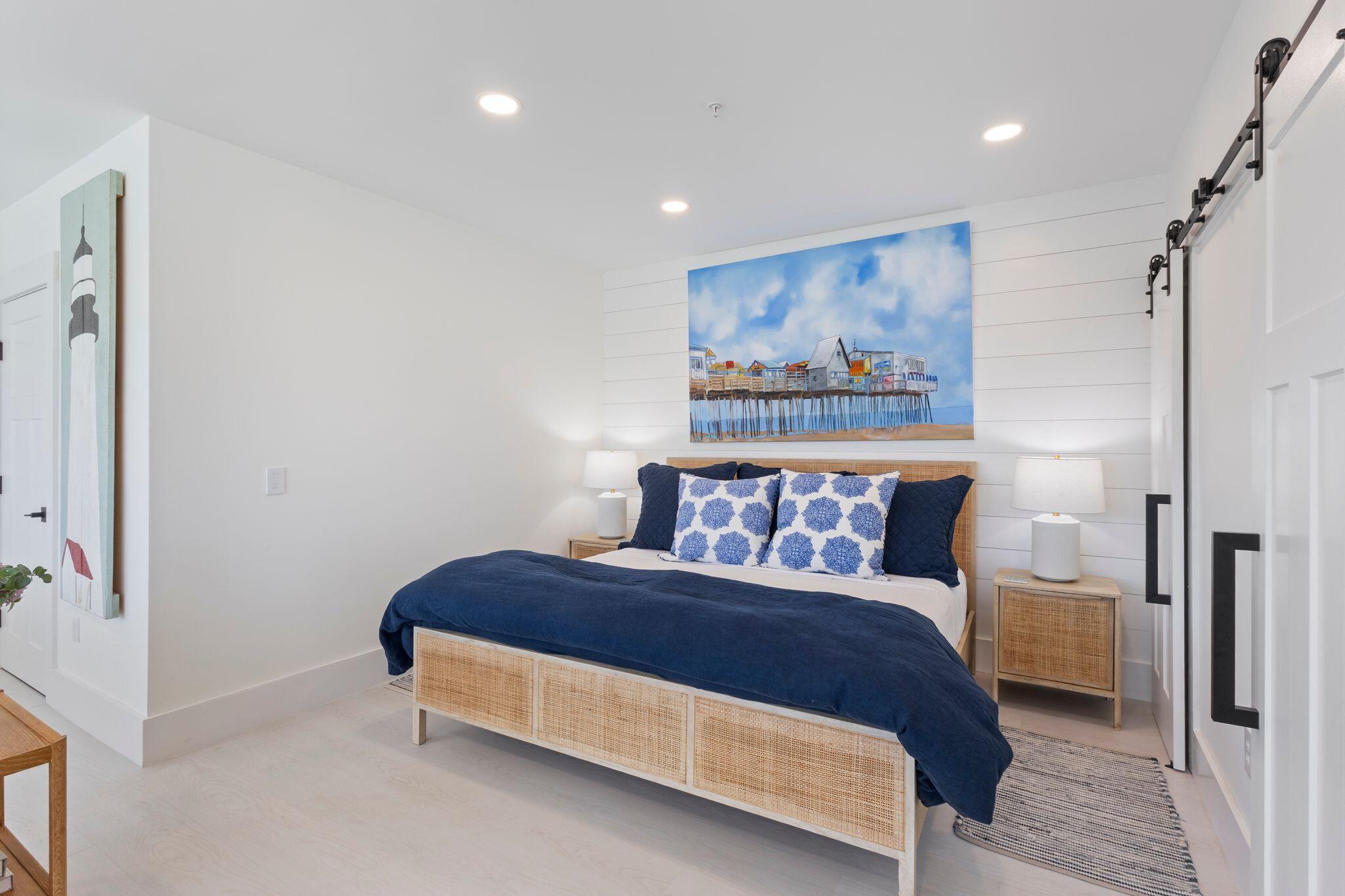 3 Bay Avenue 24