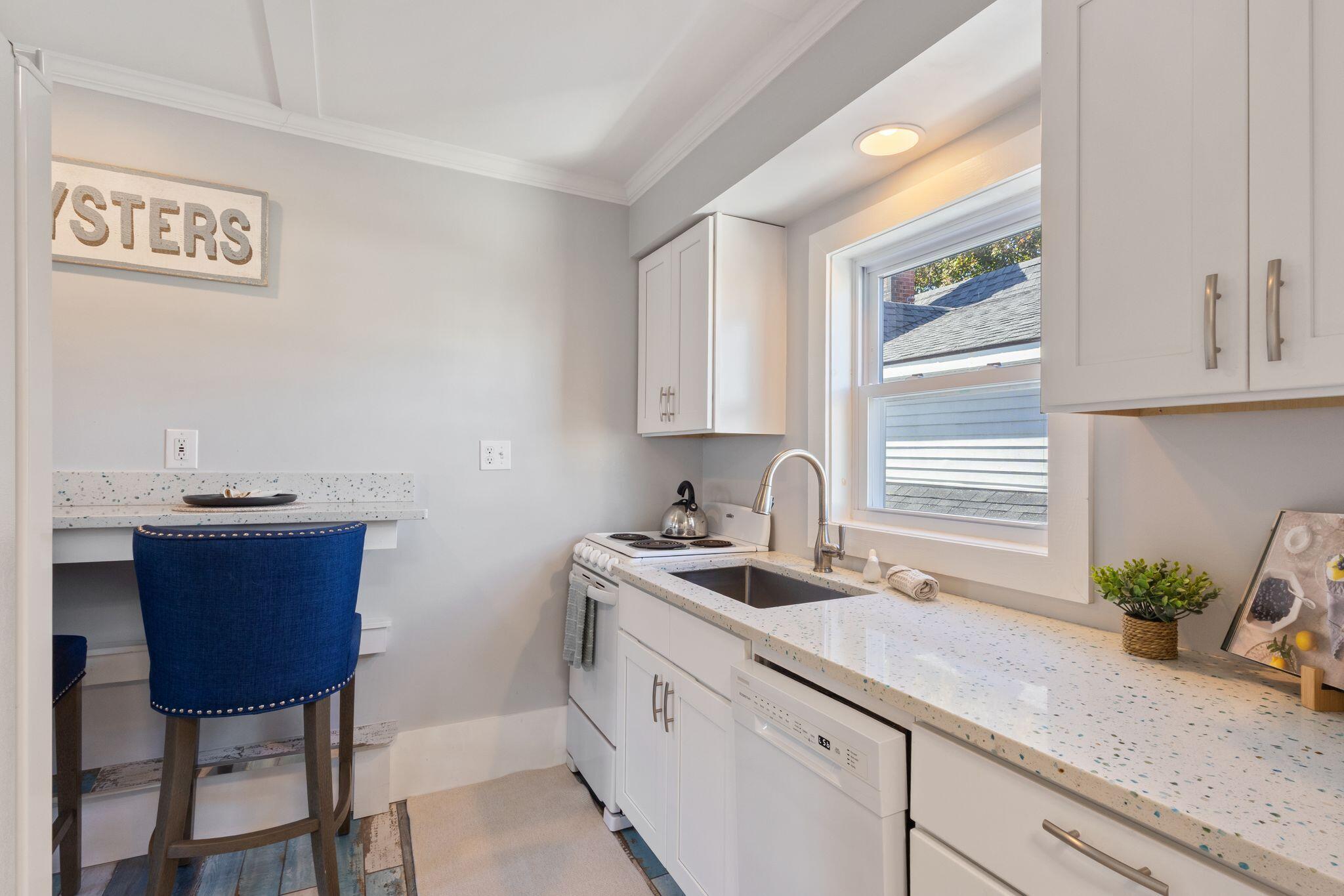 3 Bay Avenue 24