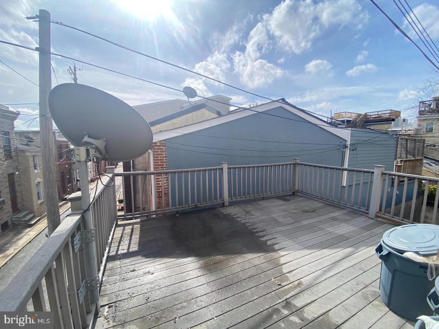 1917 GOUGH STREET 2B