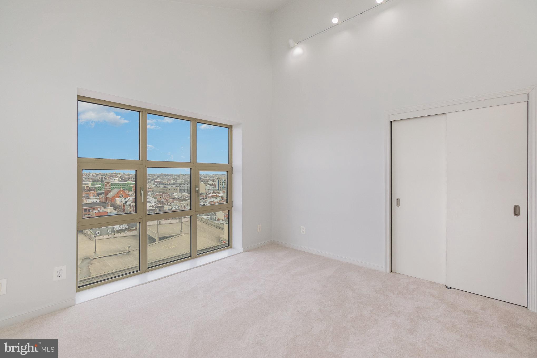 250 PRESIDENT STREET 1011