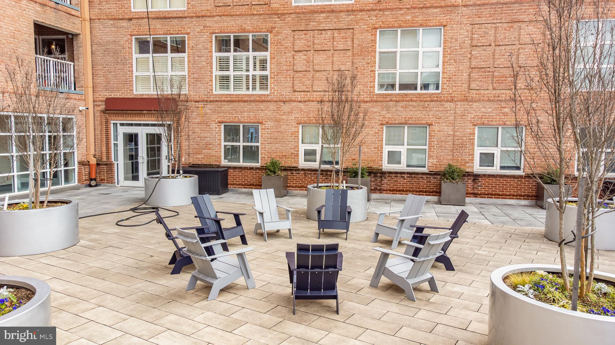 250 PRESIDENT STREET 1011