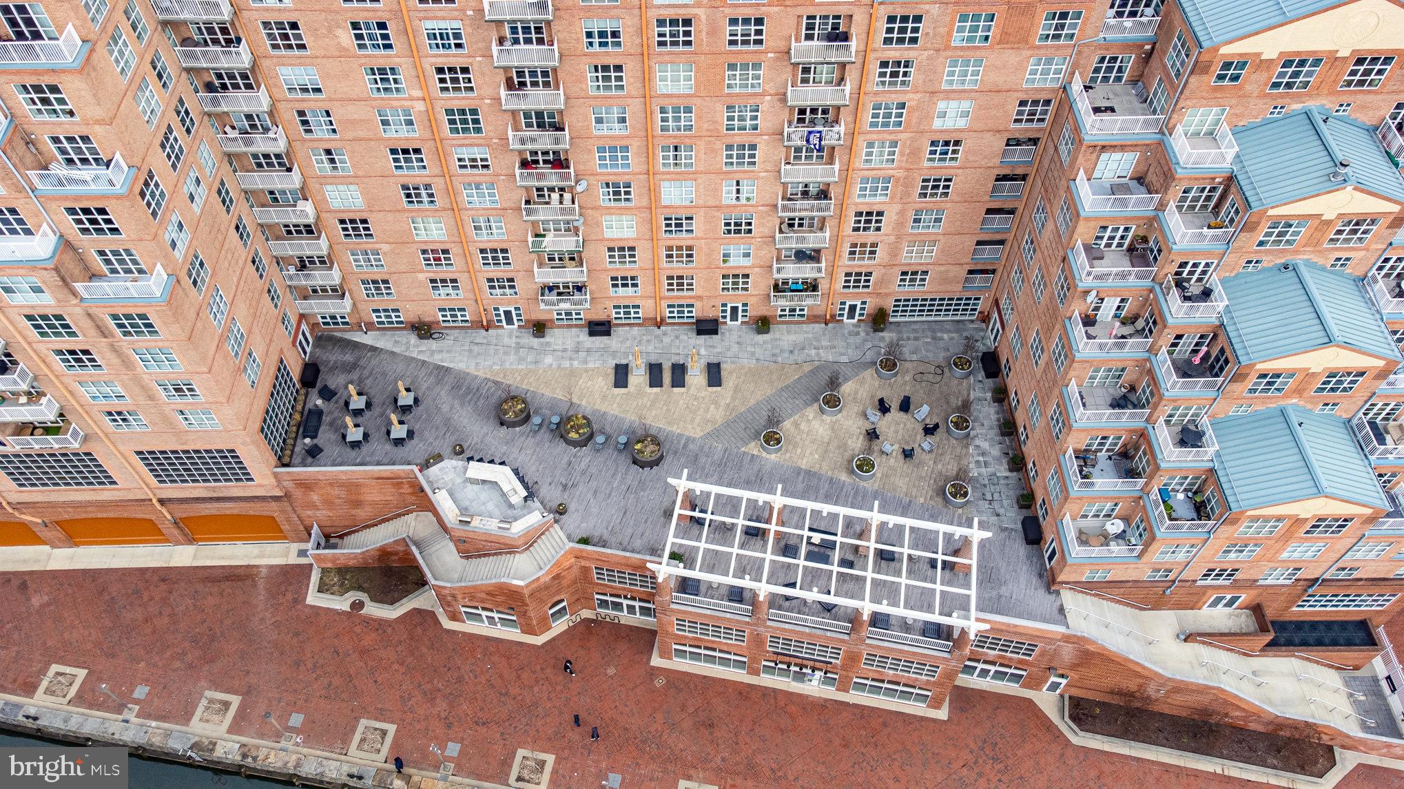 250 PRESIDENT STREET 1011